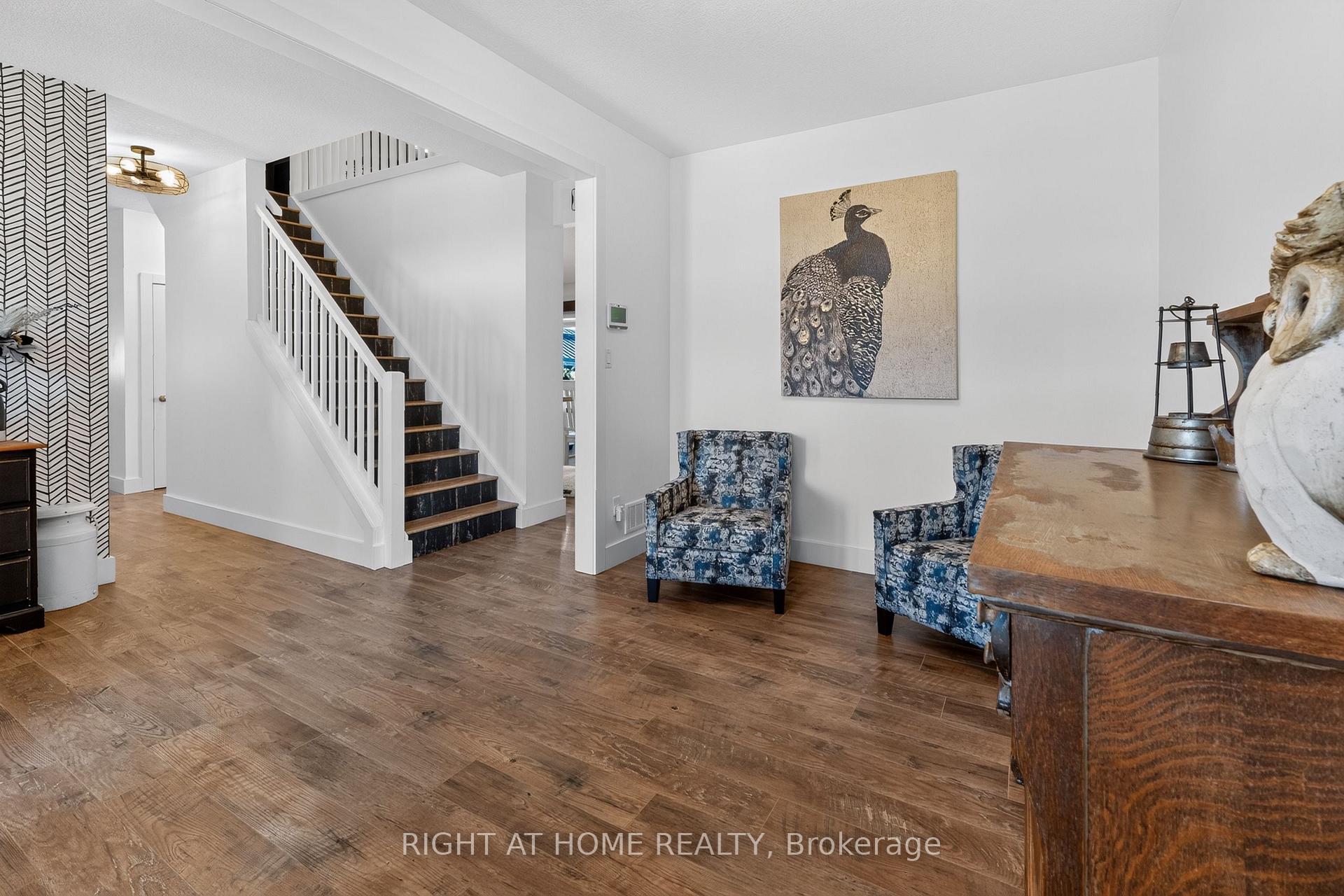 Photo 7 of 90 Shaw Valley Drive, St. Thomas — HOMEH