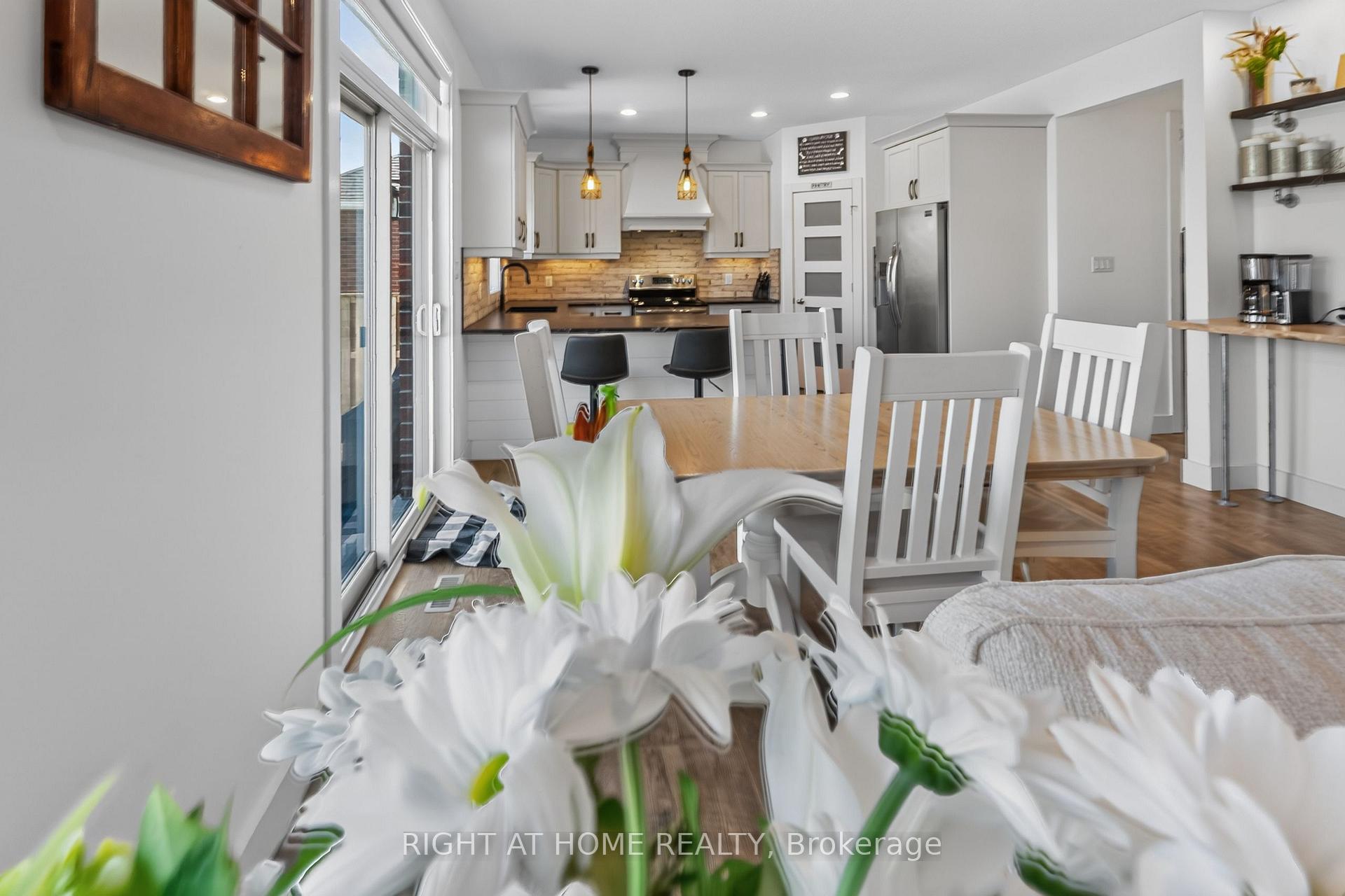 Photo 20 of 90 Shaw Valley Drive, St. Thomas — HOMEH
