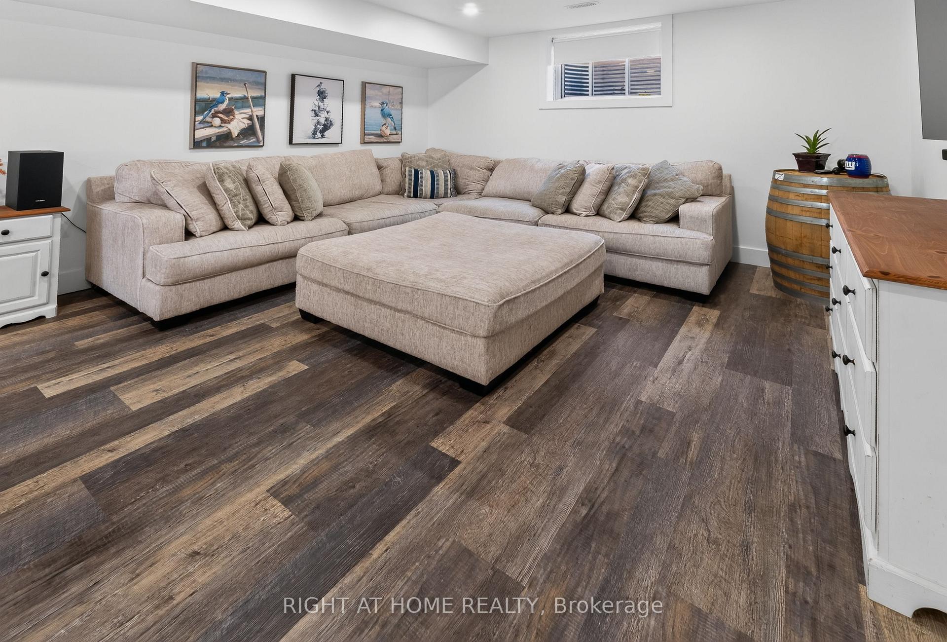 Photo 30 of 90 Shaw Valley Drive, St. Thomas — HOMEH