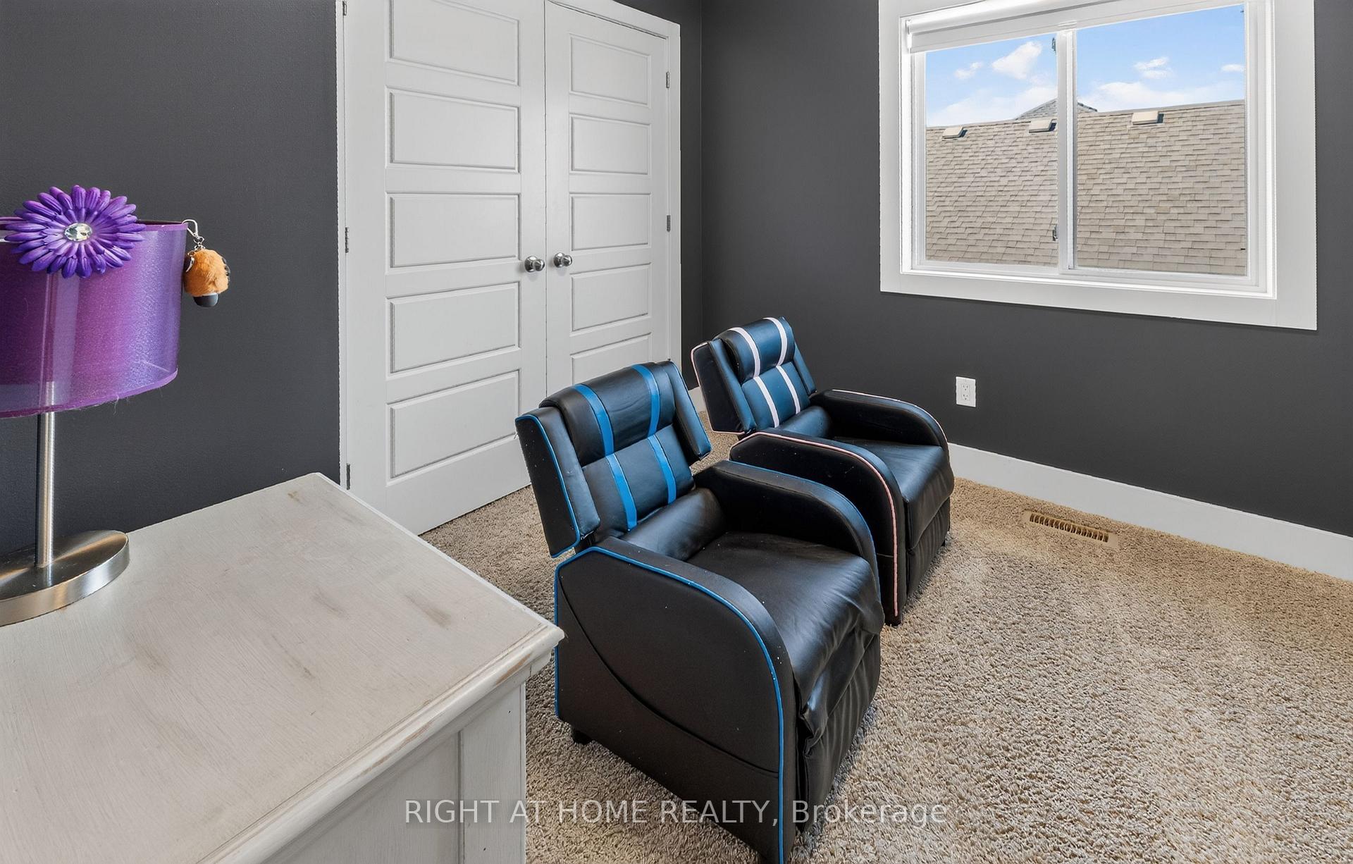 Photo 33 of 90 Shaw Valley Drive, St. Thomas — HOMEH