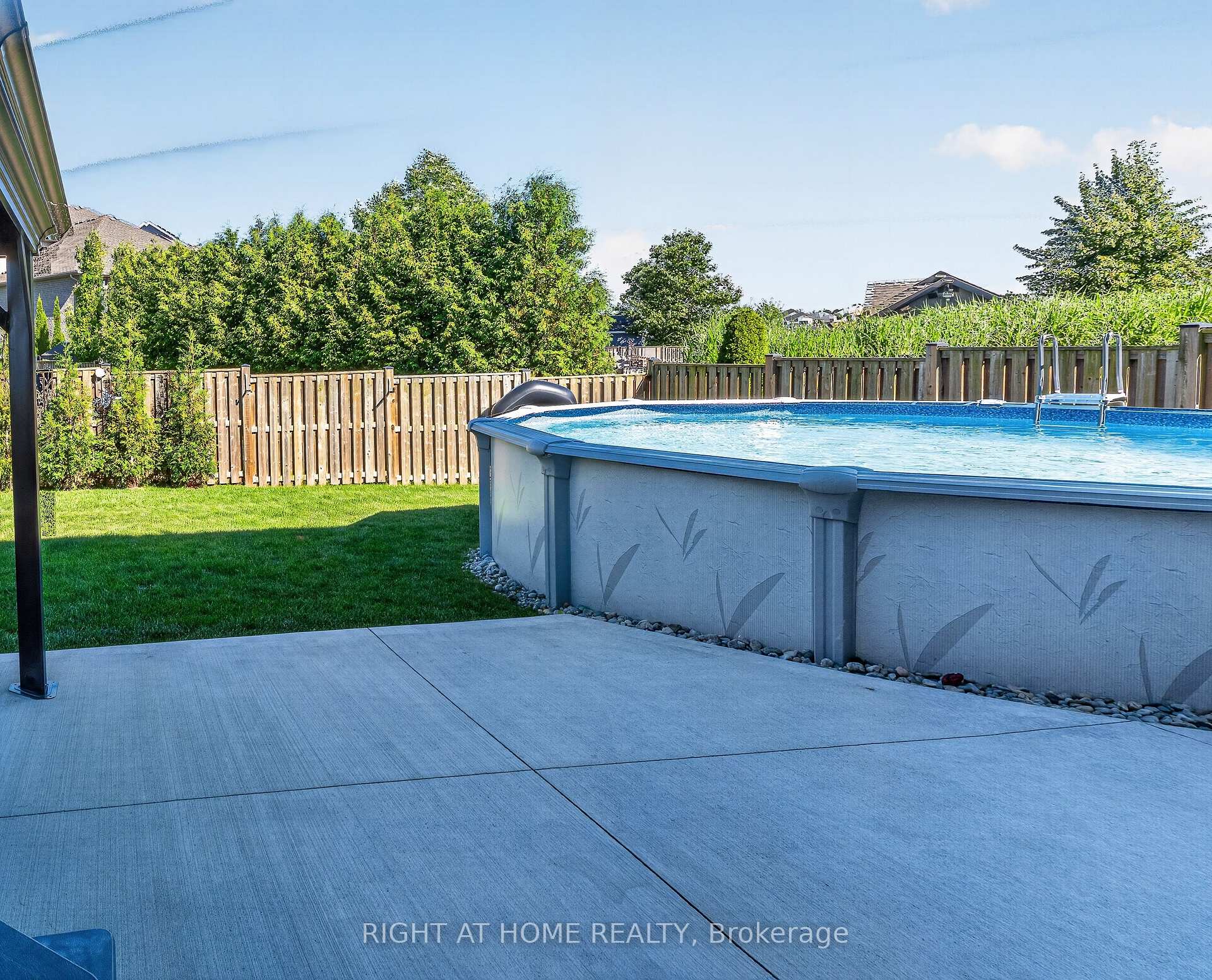Photo 47 of 90 Shaw Valley Drive, St. Thomas — HOMEH