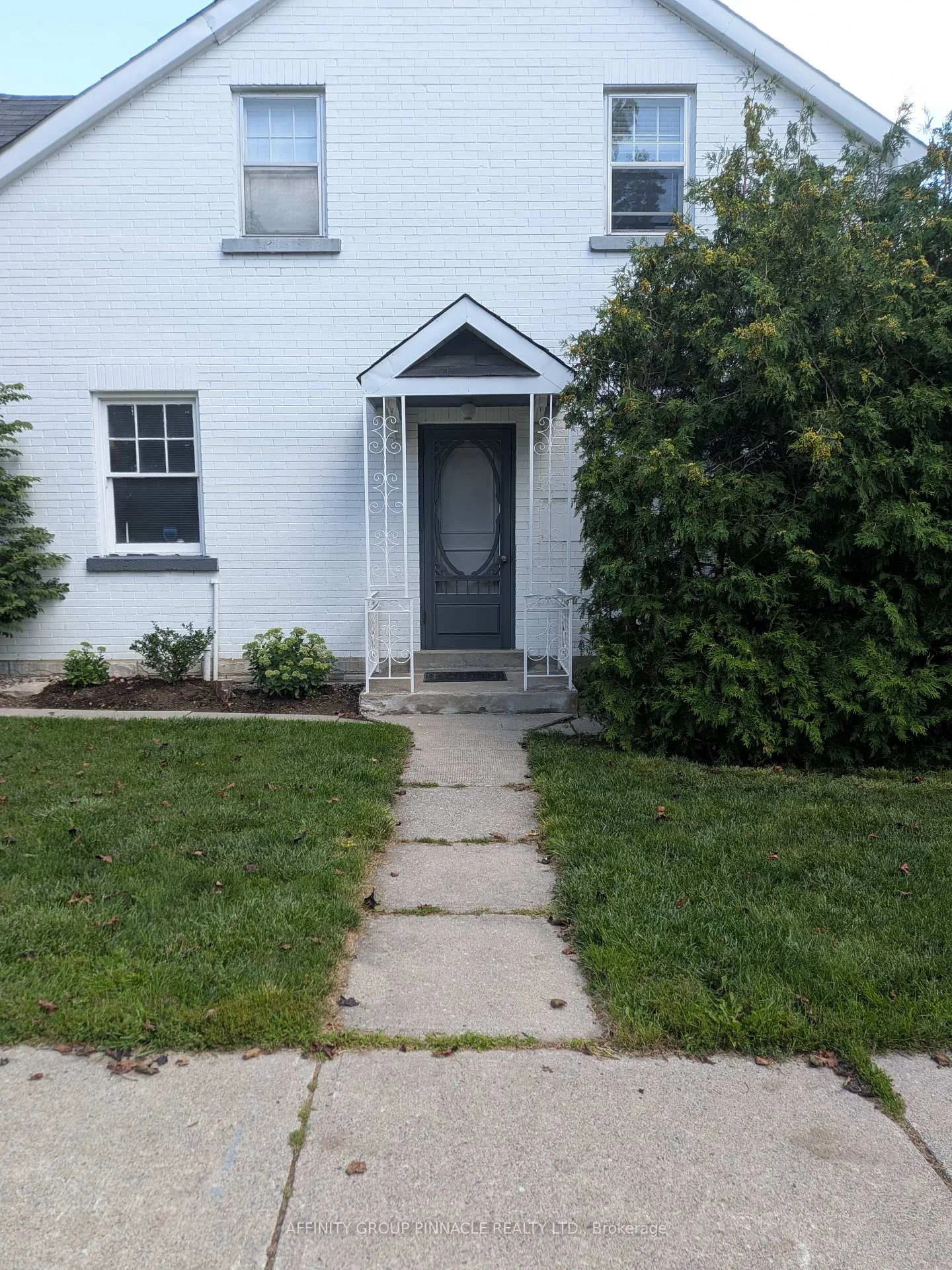 Front of 31 Francis Street