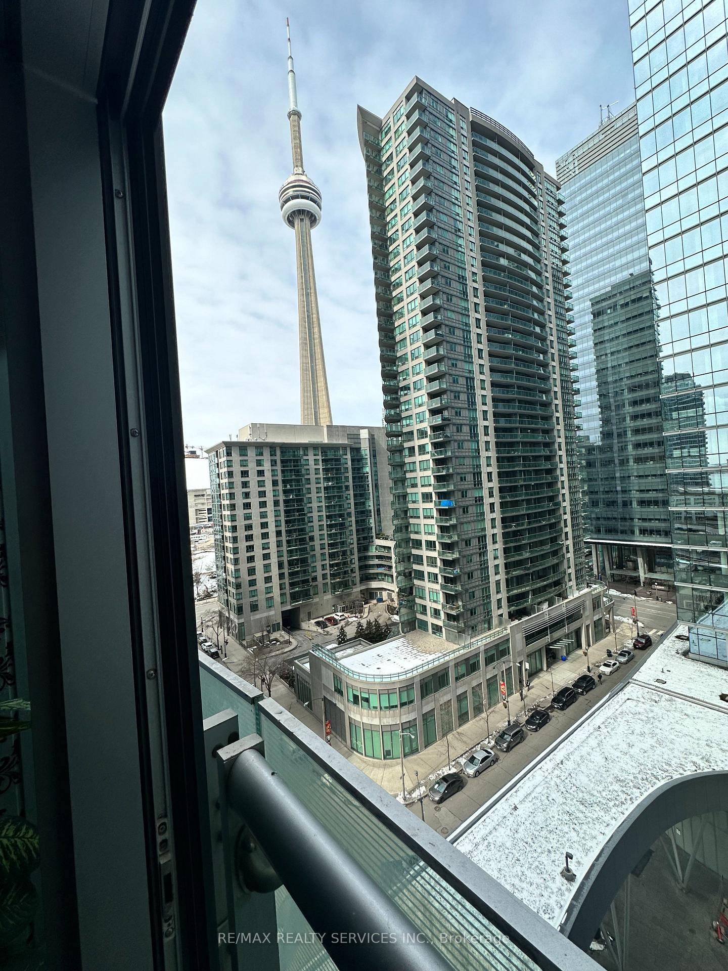 Photo 1 of Unit 909, 12 York Street, Toronto, Waterfront Communities — HOMEH