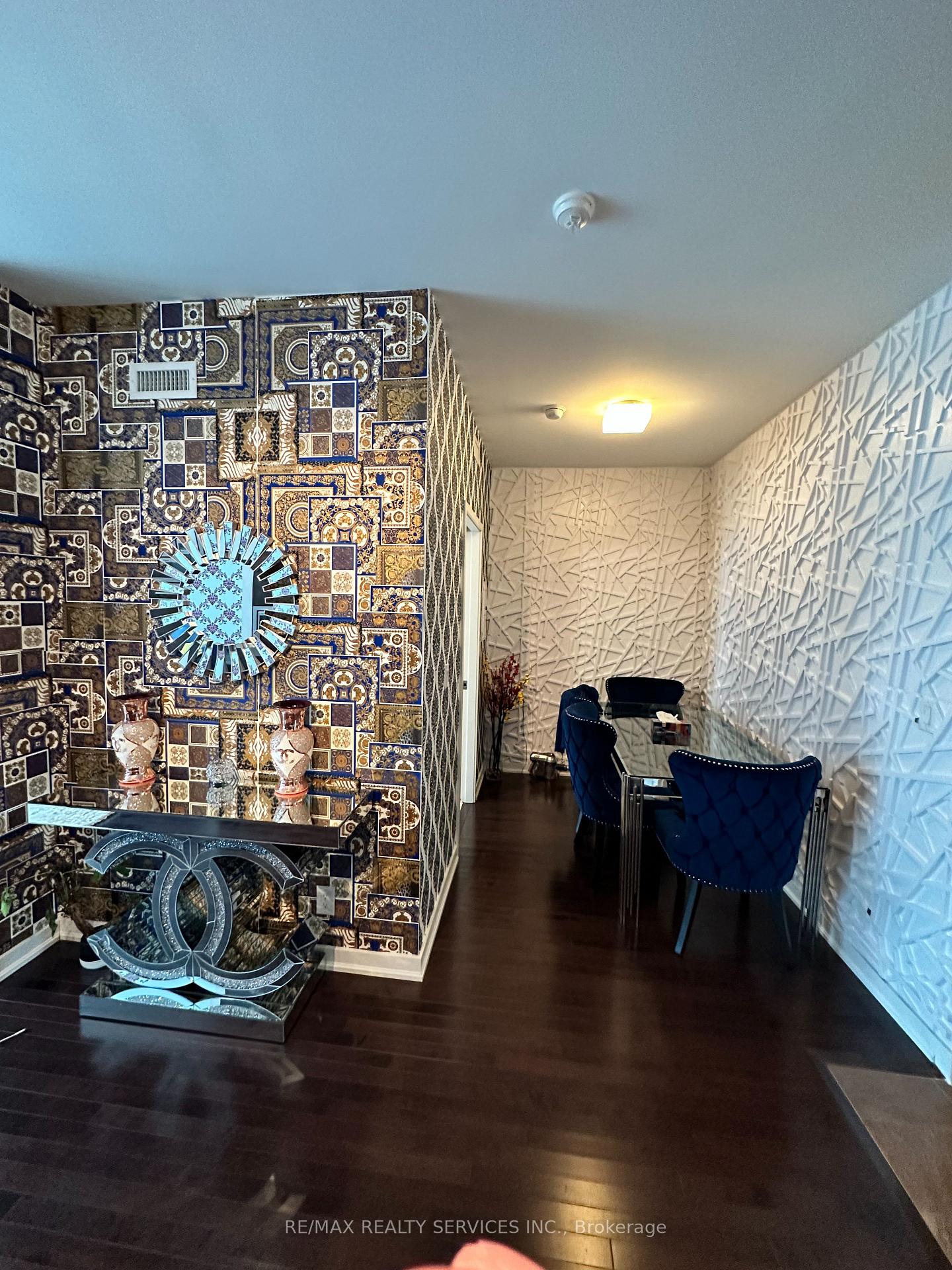 Photo 5 of Unit 909, 12 York Street, Toronto, Waterfront Communities — HOMEH