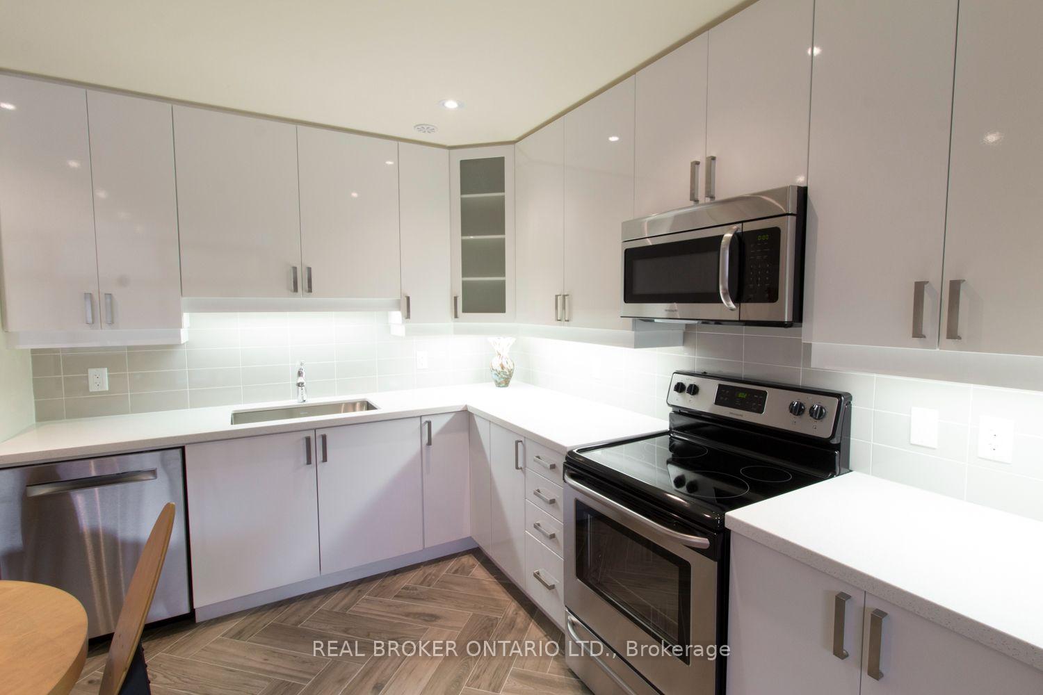 Photo 6 of Unit 2A, 692 Mount Pleasant Road, Toronto, Mount Pleasant West — HOMEH