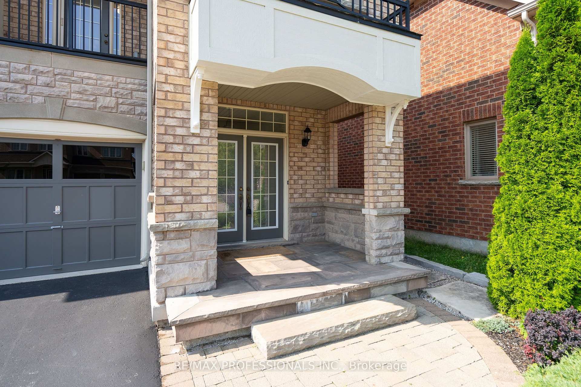 Photo 2 of 3184 Nixon Gate, Burlington, Alton — HOMEH