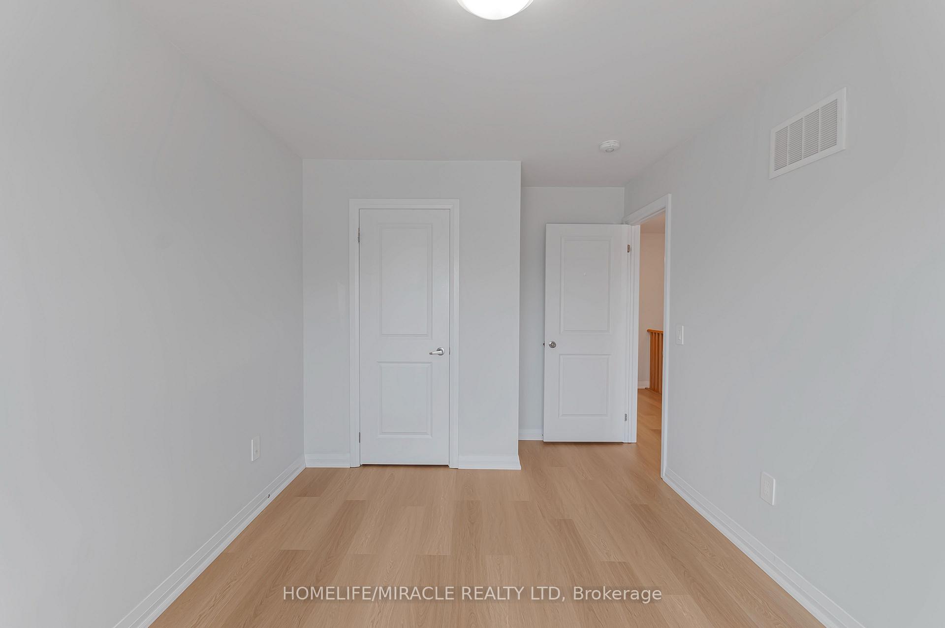 Photo 35 of 20 Corley Street, Kawartha Lakes, Lindsay — HOMEH