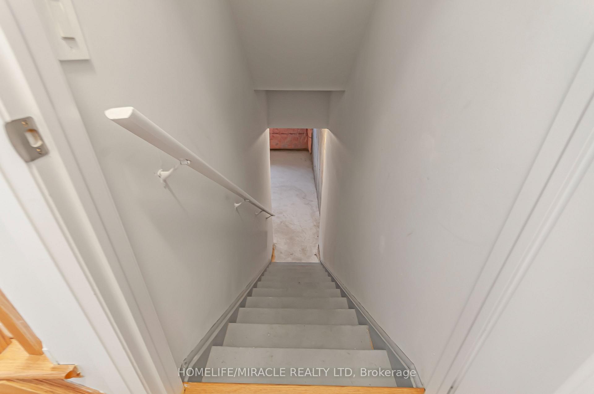 Photo 39 of 20 Corley Street, Kawartha Lakes, Lindsay — HOMEH