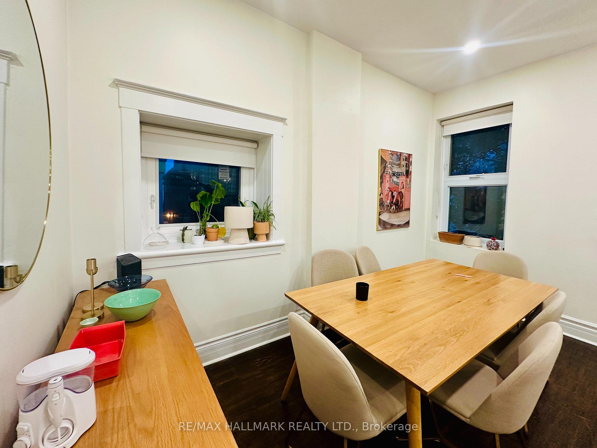 Photo 6 of Unit 2, 7 Bernard Avenue, Toronto, The Annex — HOMEH