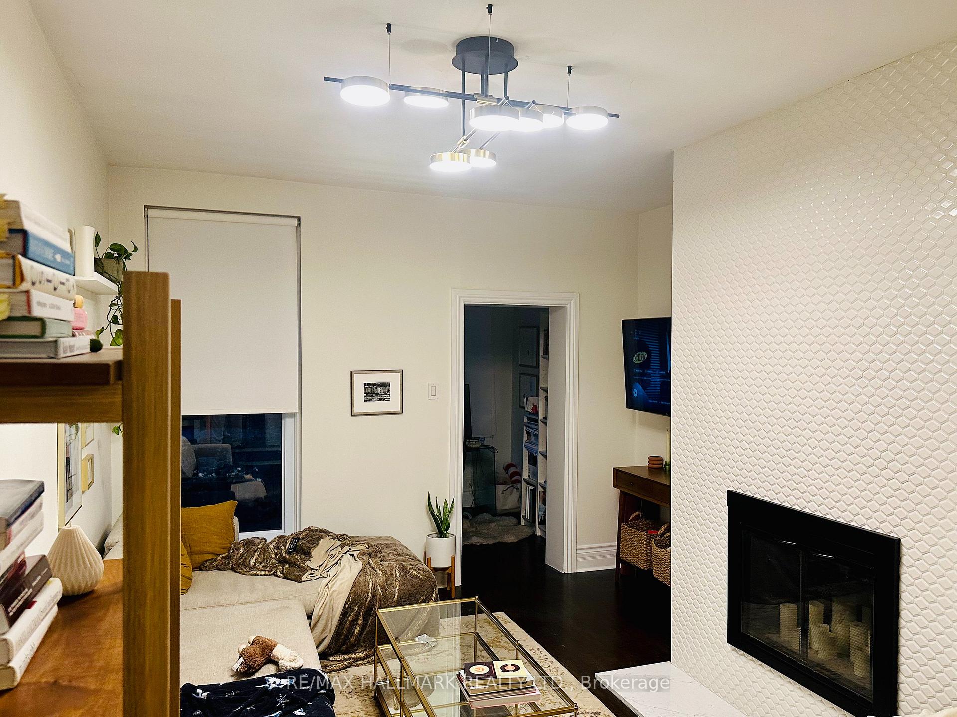 Photo 8 of Unit 2, 7 Bernard Avenue, Toronto, The Annex — HOMEH
