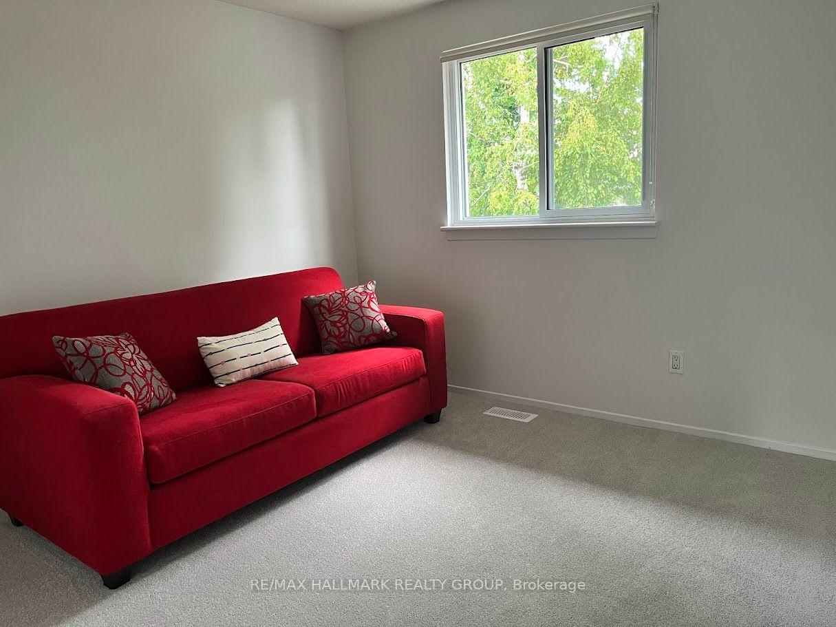 Photo 15 of 279 Pintail Terrace, Ottawa, Chatelaine Village — HOMEH