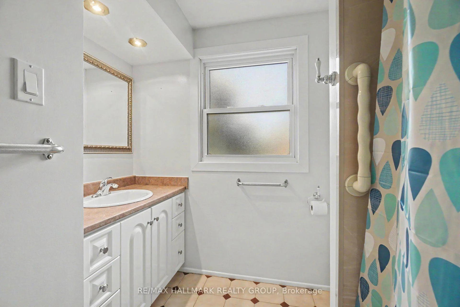 Photo 29 of 279 Pintail Terrace, Ottawa, Chatelaine Village — HOMEH