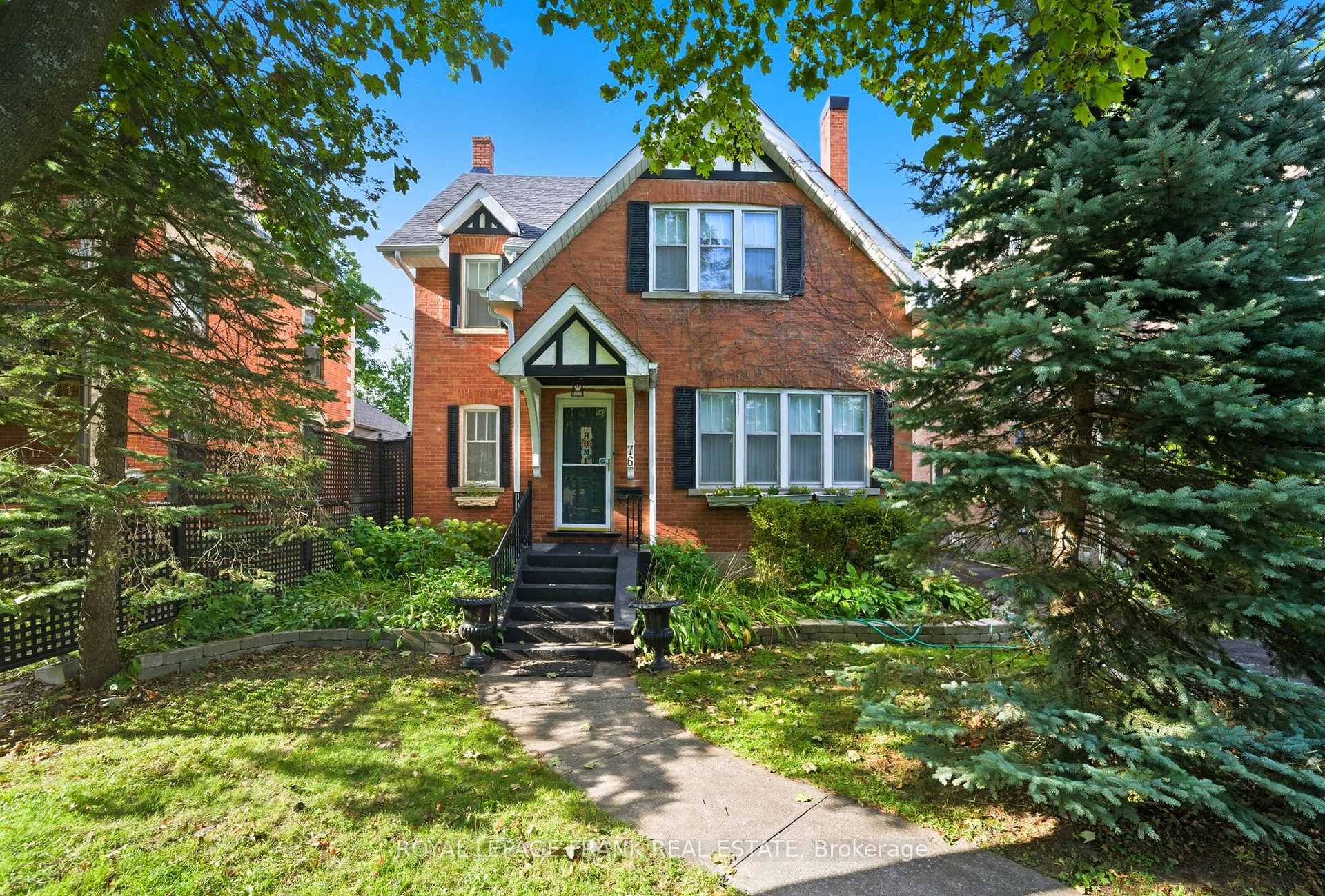 Photo 1 of 76 Bond Street W, Kawartha Lakes, Lindsay — HOMEH