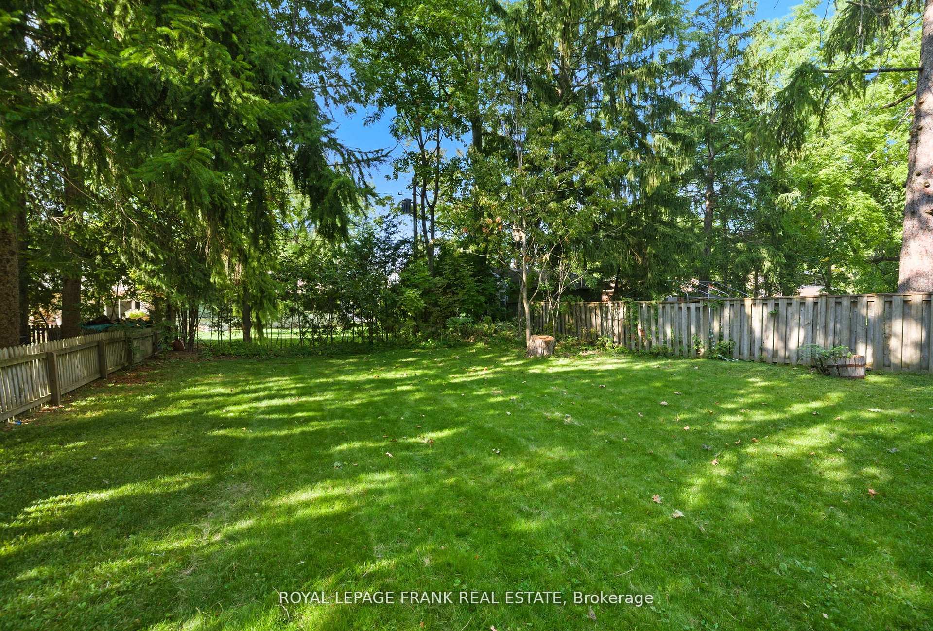 Photo 38 of 76 Bond Street W, Kawartha Lakes, Lindsay — HOMEH