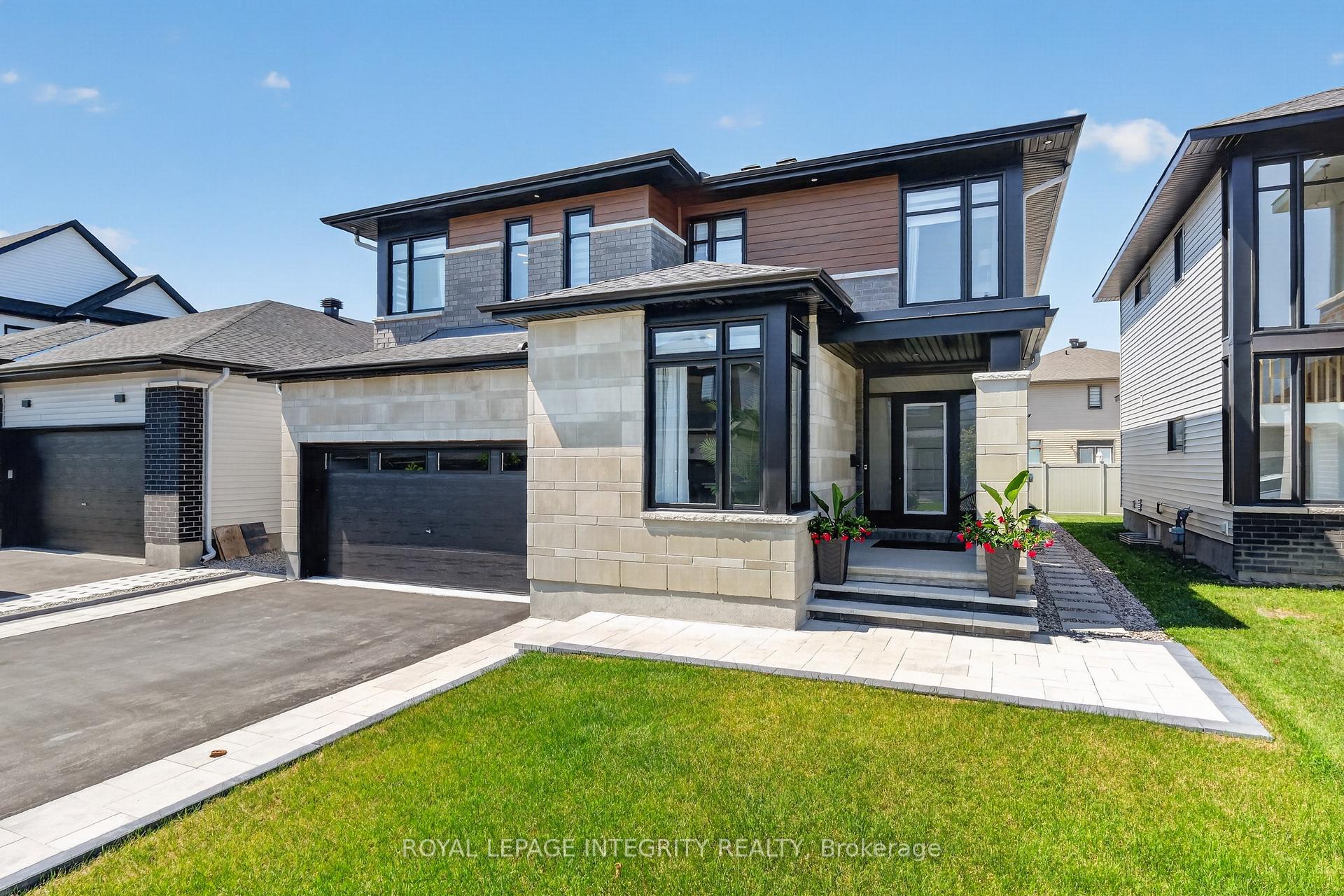 Photo 2 of 643 Gendarme Circle, Ottawa, Mer Bleue/Bradley Estates/Anderson Park — HOMEH