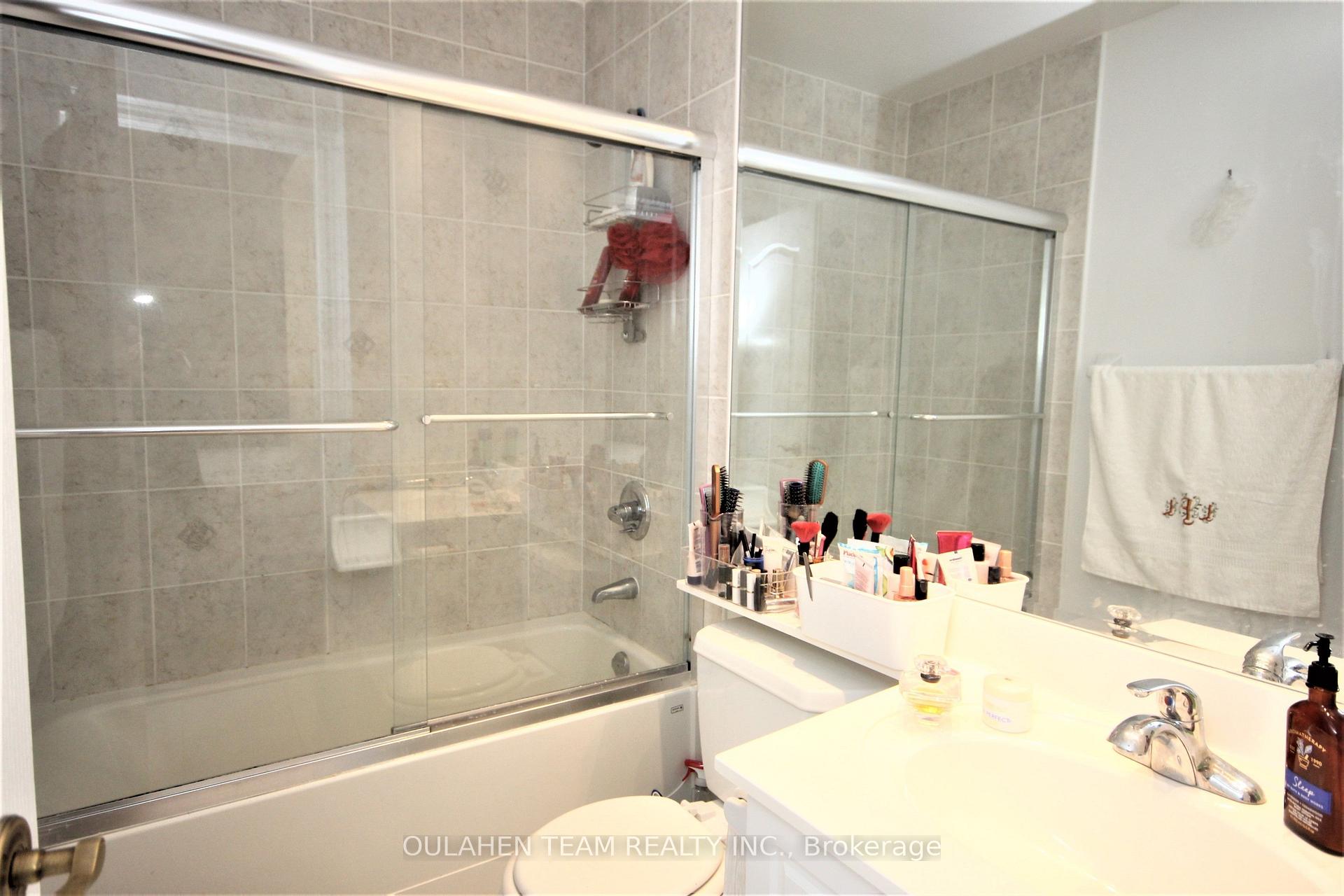 Photo 6 of Unit 1007, 1 Clairtrell Road, North York, Willowdale East — HOMEH