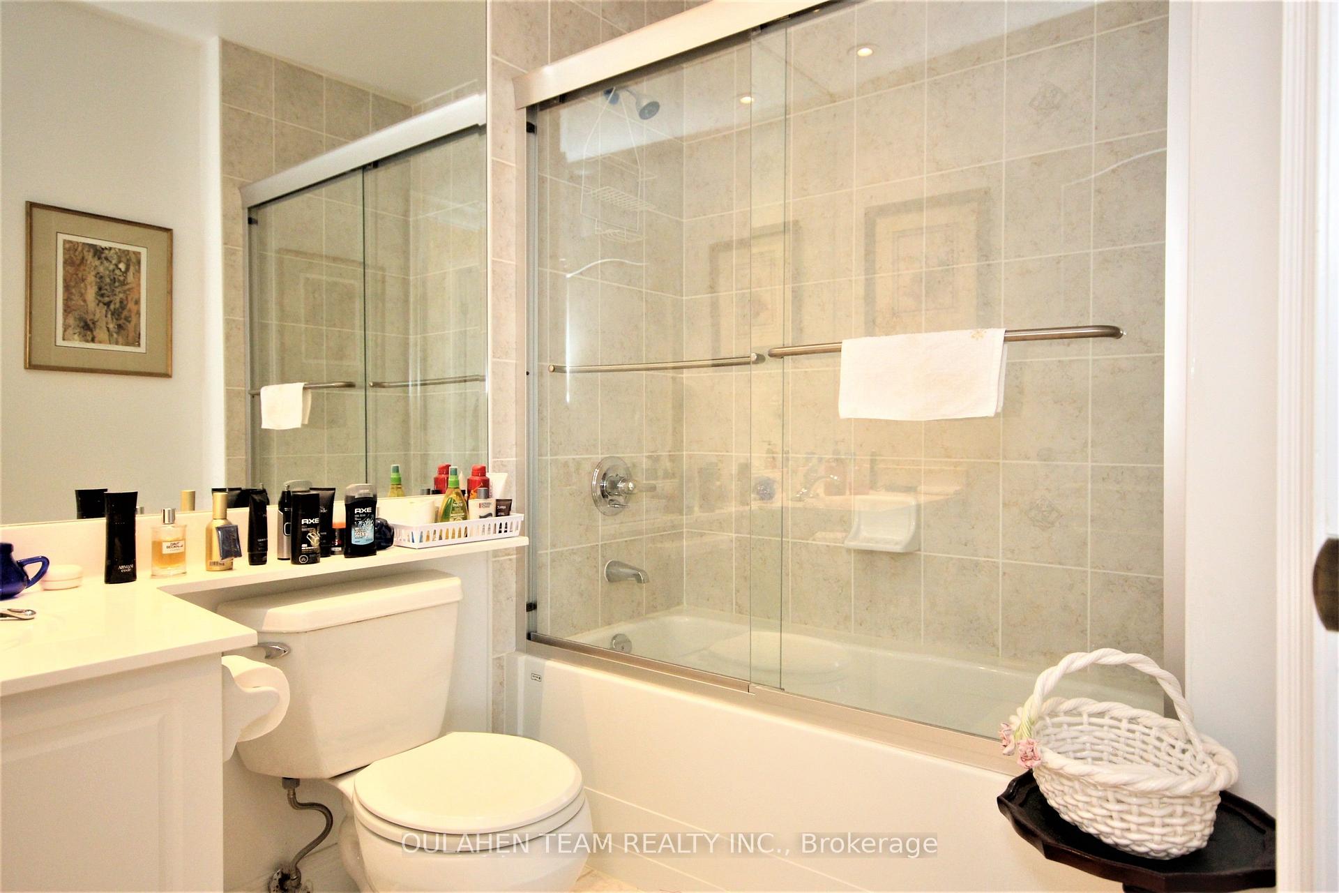 Photo 8 of Unit 1007, 1 Clairtrell Road, North York, Willowdale East — HOMEH
