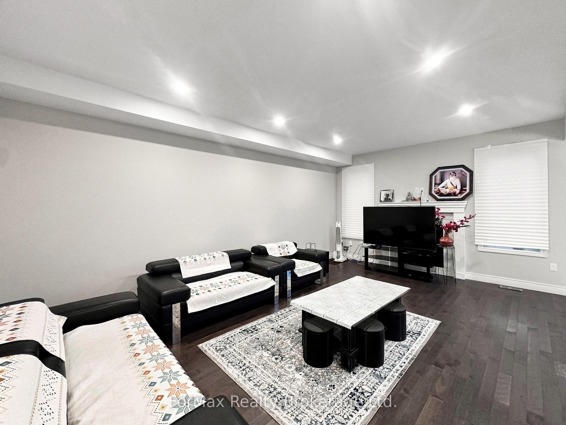 Photo 9 of 55 Loxleigh Lane, Waterloo, Breslau — HOMEH
