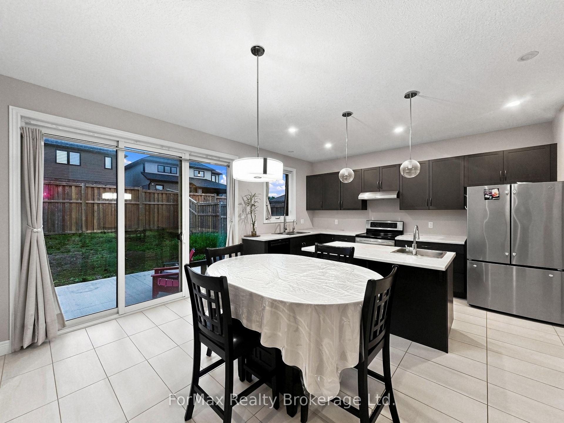Photo 13 of 55 Loxleigh Lane, Waterloo, Breslau — HOMEH