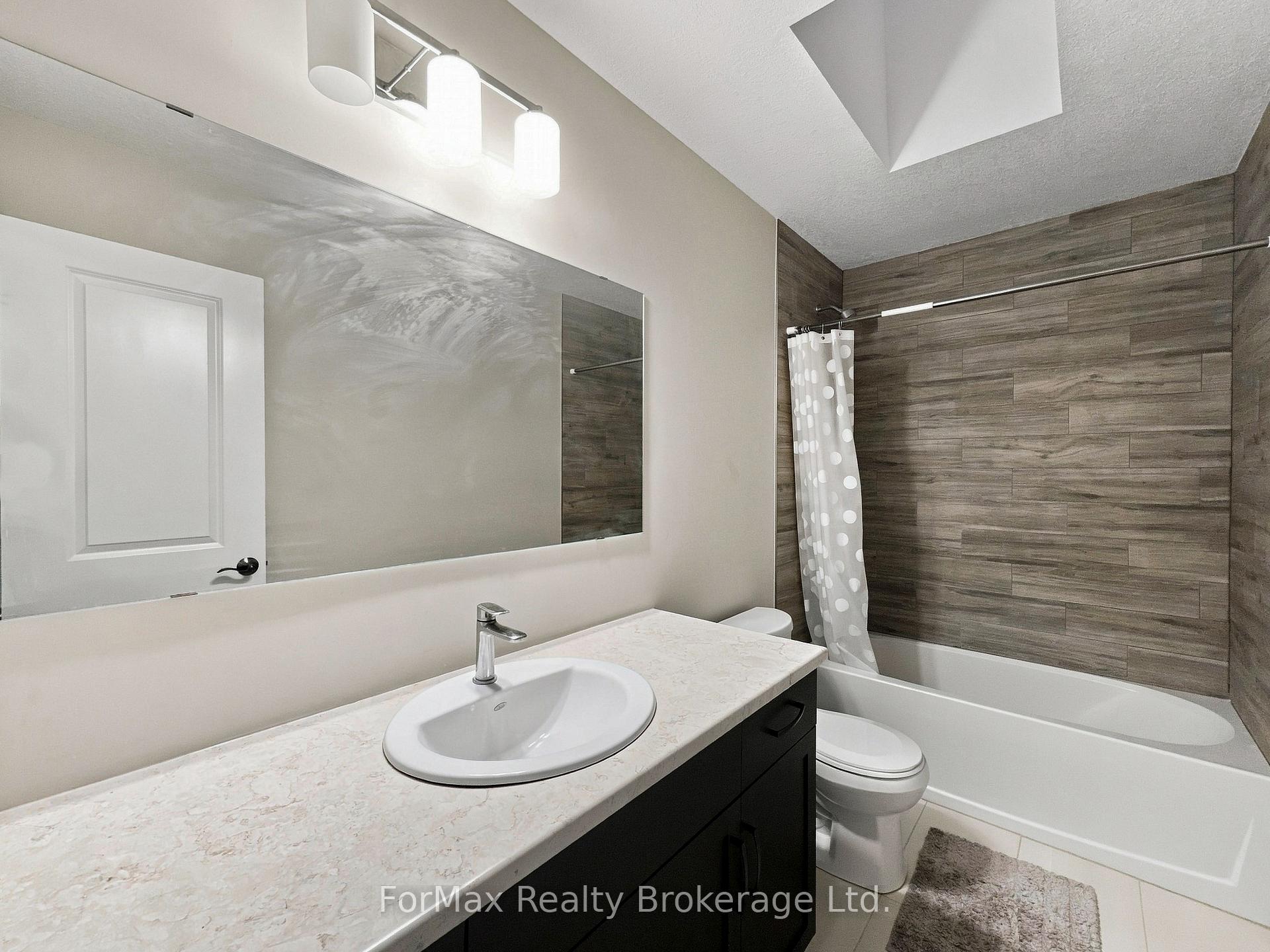 Photo 34 of 55 Loxleigh Lane, Waterloo, Breslau — HOMEH
