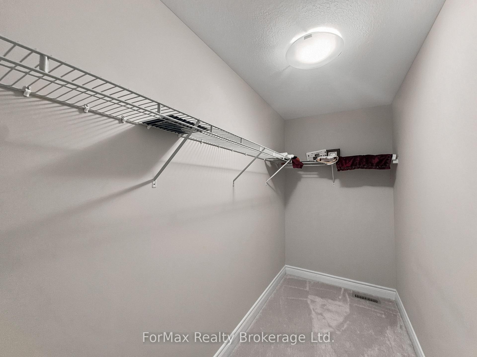 Photo 37 of 55 Loxleigh Lane, Waterloo, Breslau — HOMEH