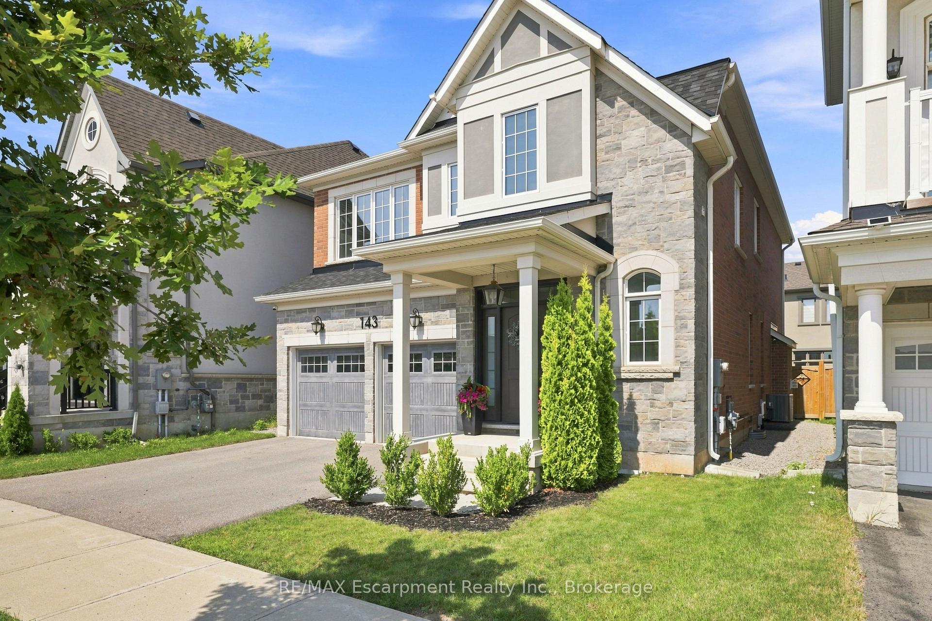 Photo 2 of 143 Threshing Mill Boulevard, Oakville, Glenorchy — HOMEH