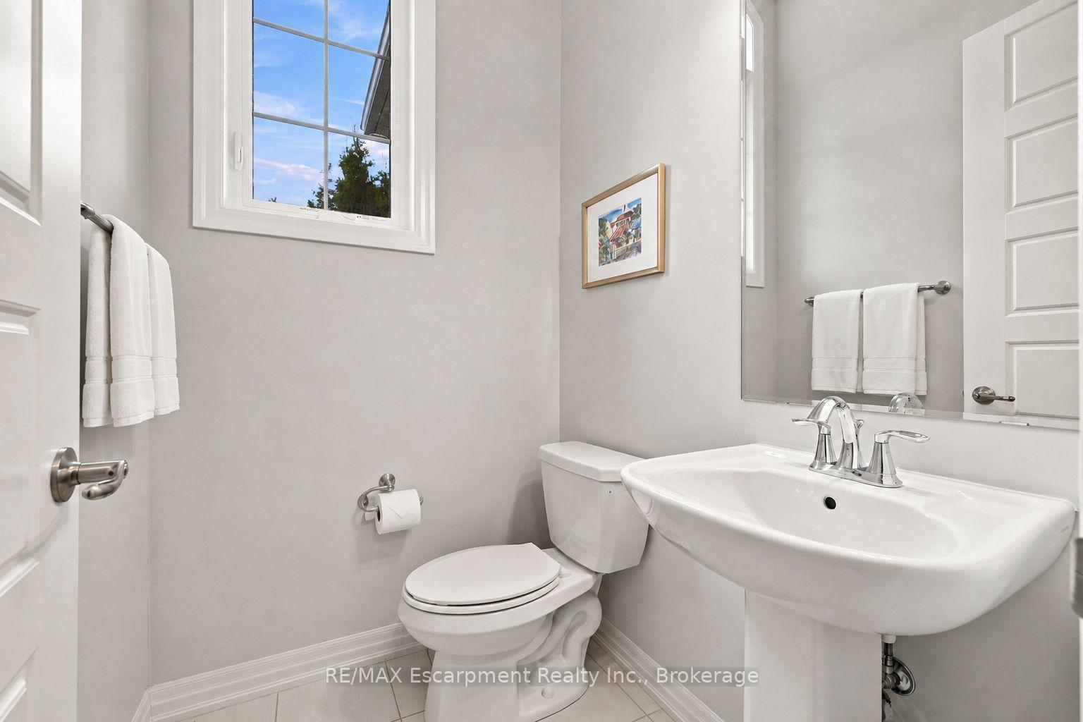 Photo 6 of 143 Threshing Mill Boulevard, Oakville, Glenorchy — HOMEH