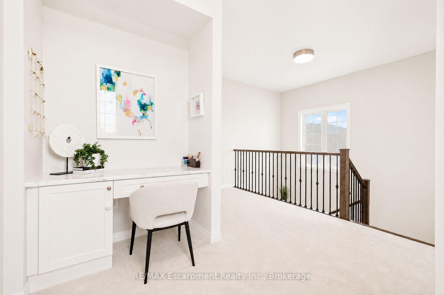 Photo 24 of 143 Threshing Mill Boulevard, Oakville, Glenorchy — HOMEH