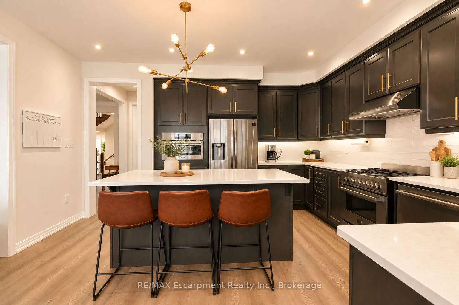 Photo 22 of 143 Threshing Mill Boulevard, Oakville, Glenorchy — HOMEH