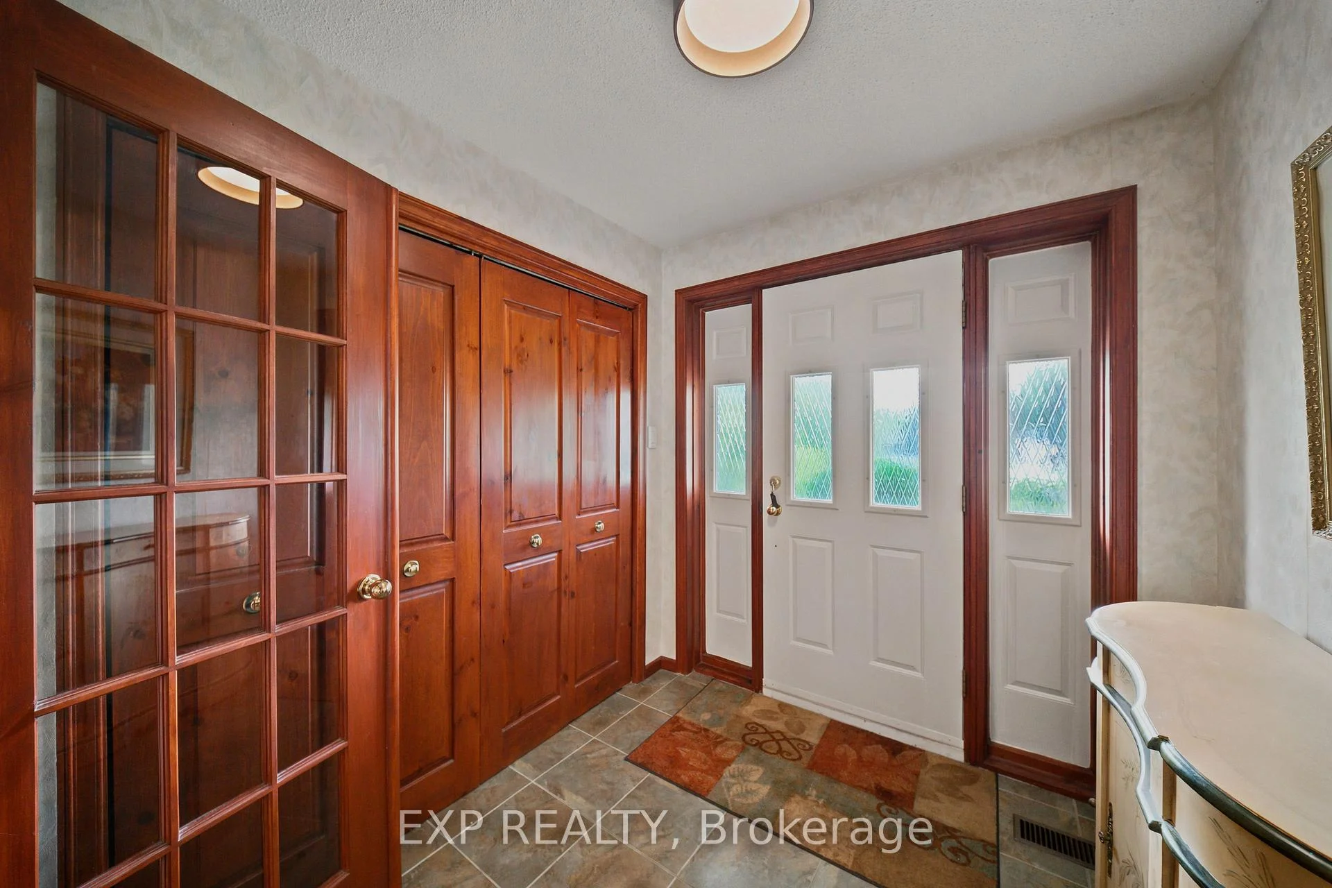Photo 9 of 960 Quigley Hill Road, Ottawa, Camelot — HOMEH