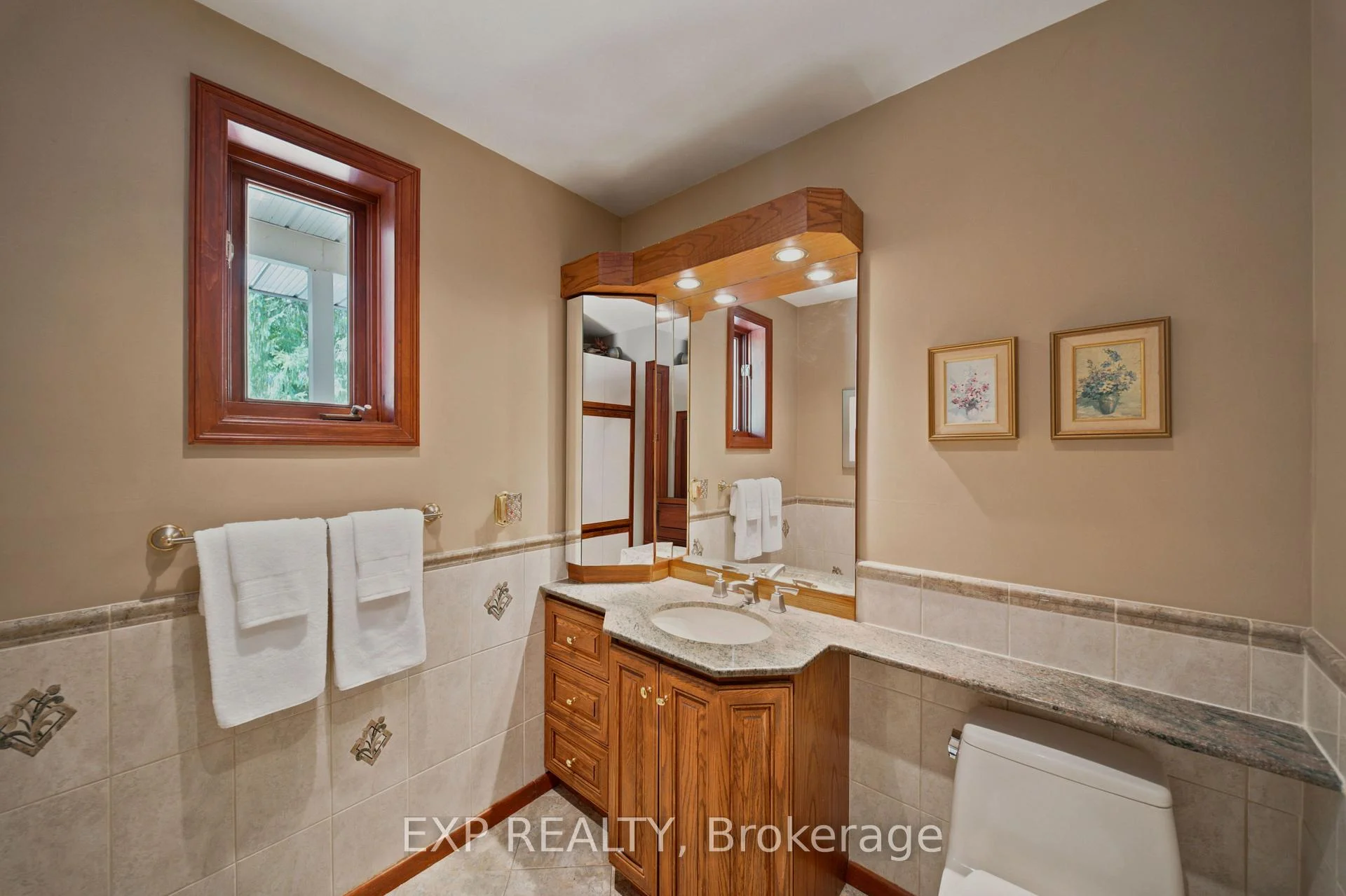 Photo 125 of 960 Quigley Hill Road, Ottawa, Camelot — HOMEH