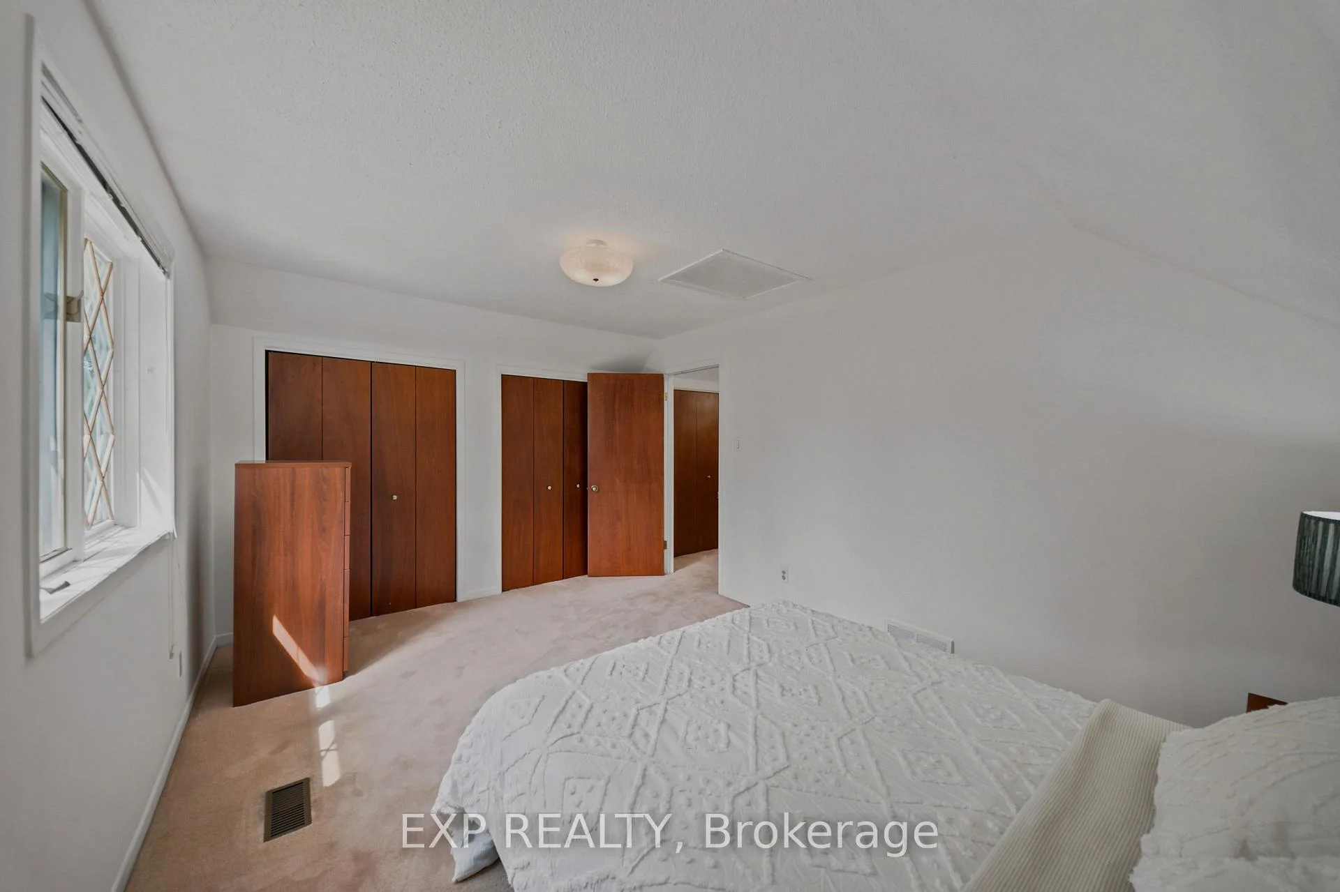 Photo 143 of 960 Quigley Hill Road, Ottawa, Camelot — HOMEH