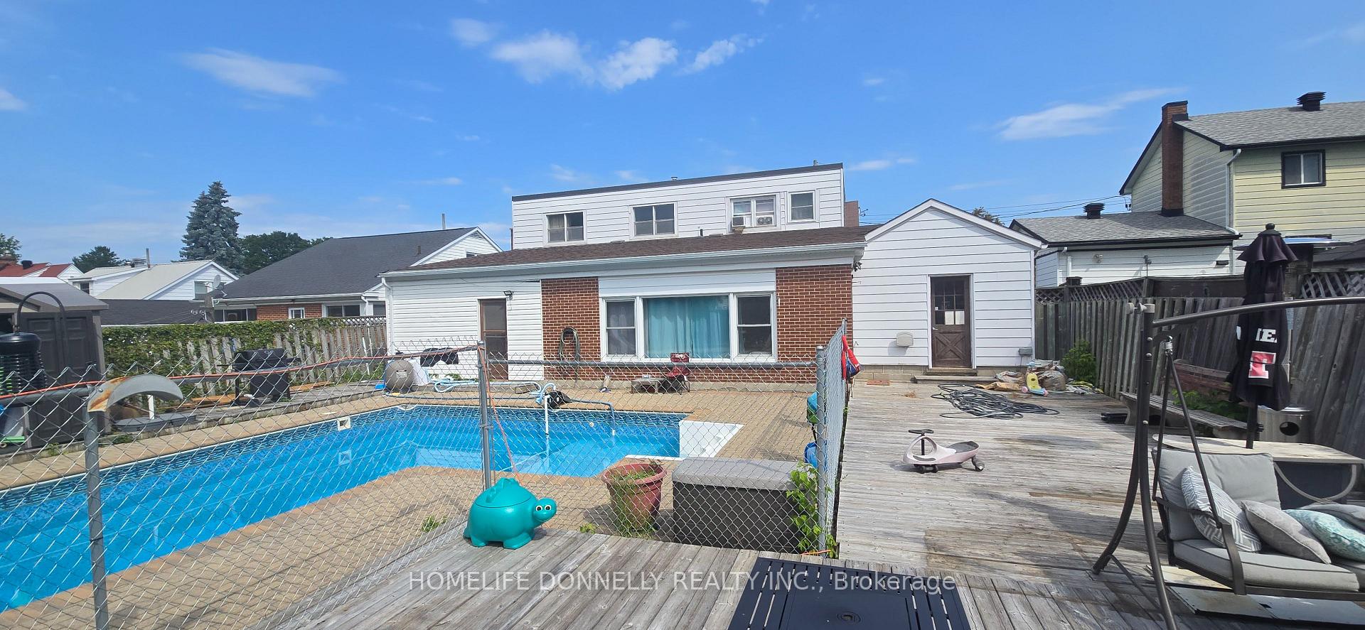 Photo 3 of 310 Dickson Street, Pembroke, Pembroke — HOMEH