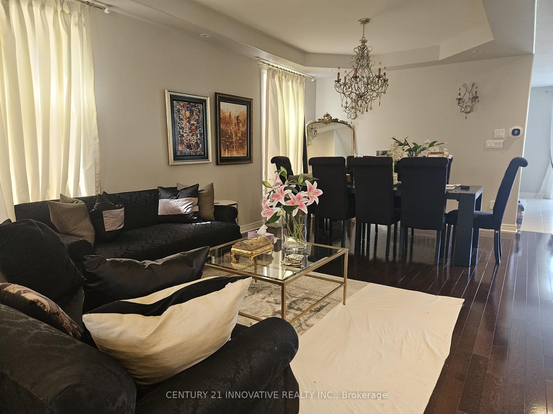 Photo 10 of Unit Upper, 118 Santa Amato Crescent, Vaughan, Patterson — HOMEH