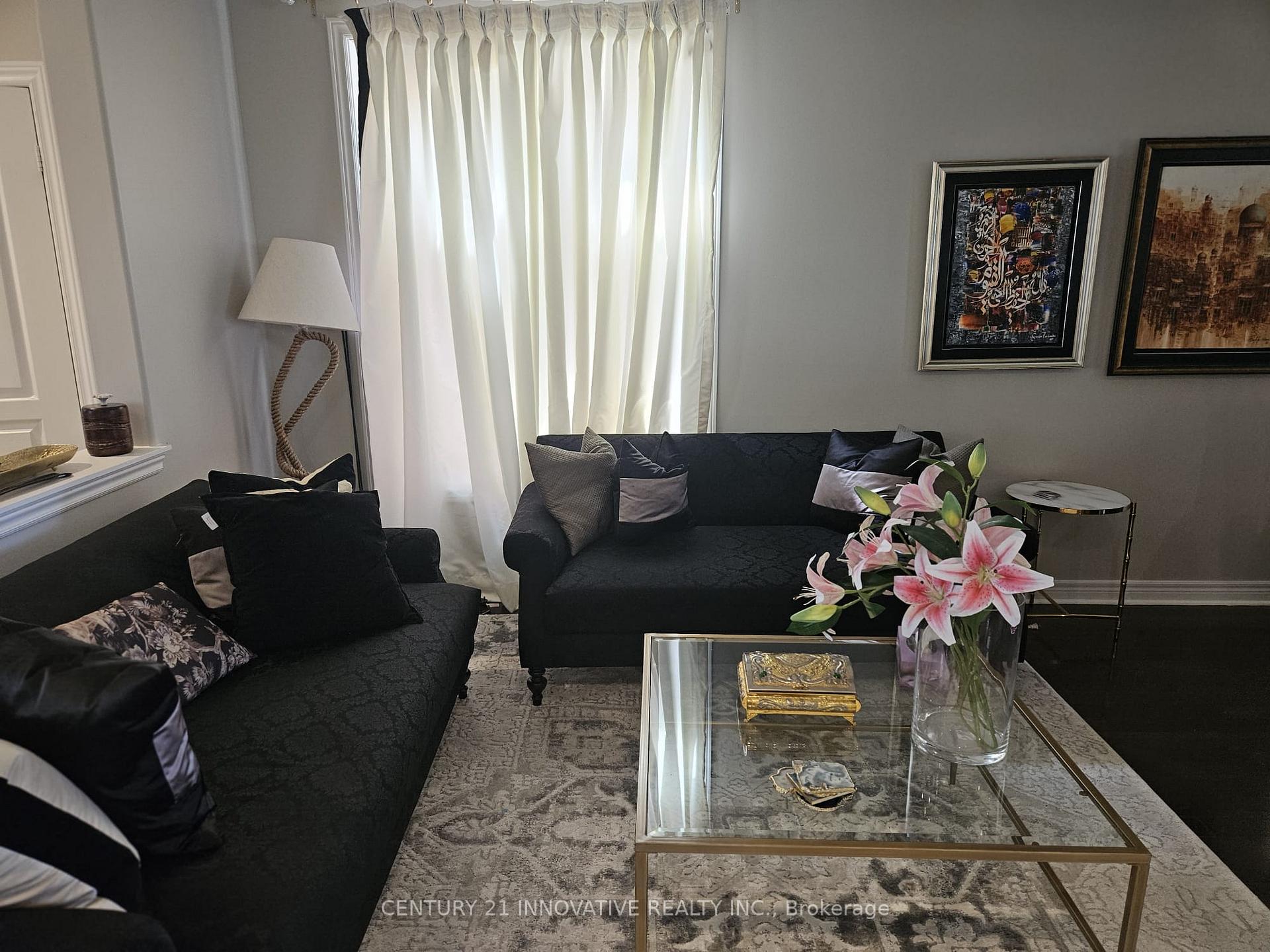 Photo 14 of Unit Upper, 118 Santa Amato Crescent, Vaughan, Patterson — HOMEH