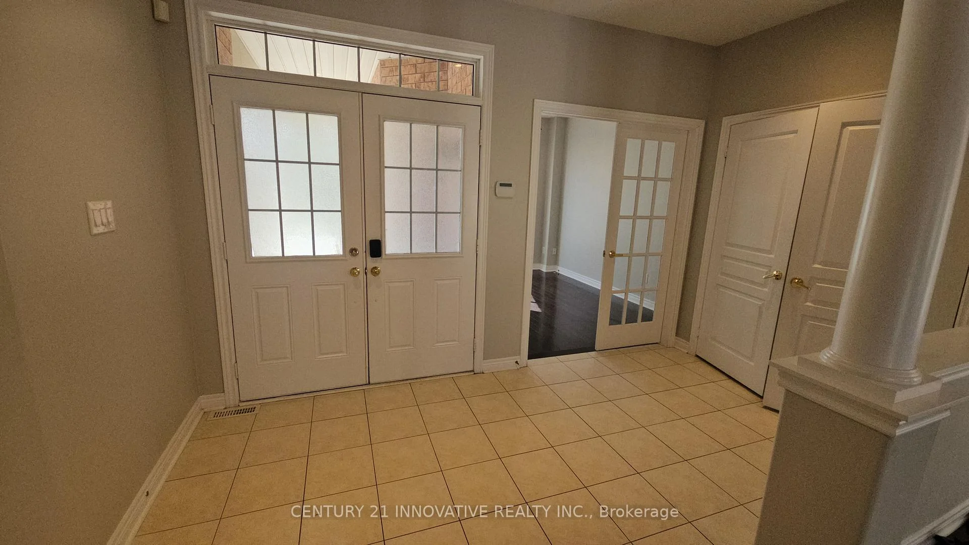 Photo 5 of Unit Upper, 118 Santa Amato Crescent, Vaughan, Patterson — HOMEH
