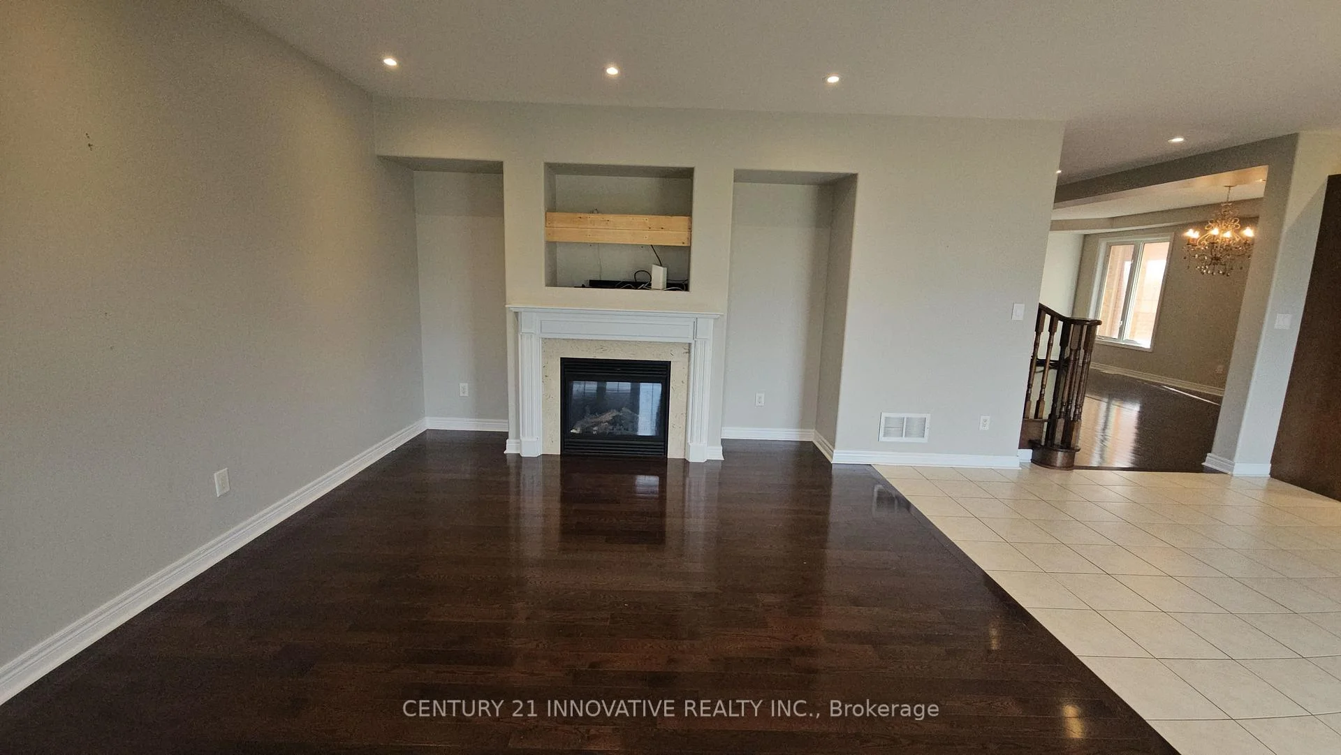 Photo 15 of Unit Upper, 118 Santa Amato Crescent, Vaughan, Patterson — HOMEH