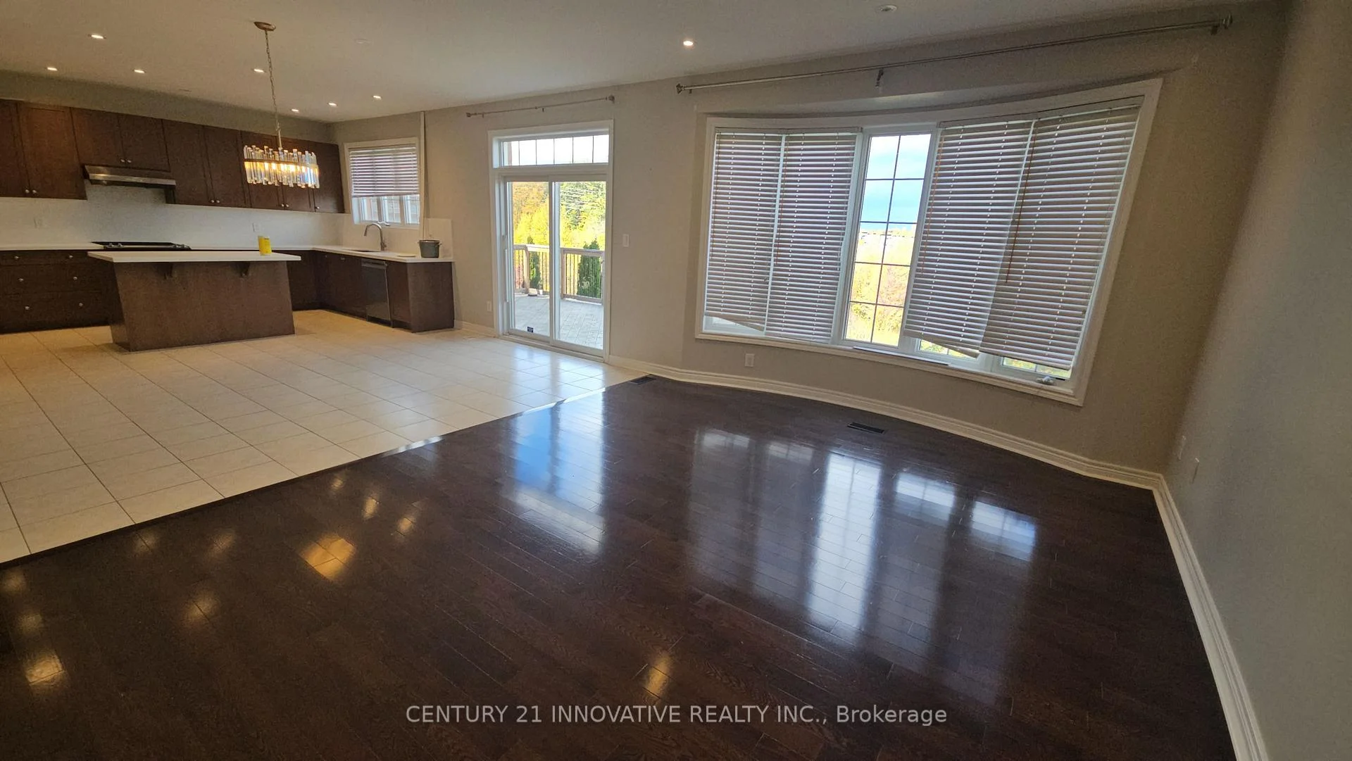 Photo 19 of Unit Upper, 118 Santa Amato Crescent, Vaughan, Patterson — HOMEH