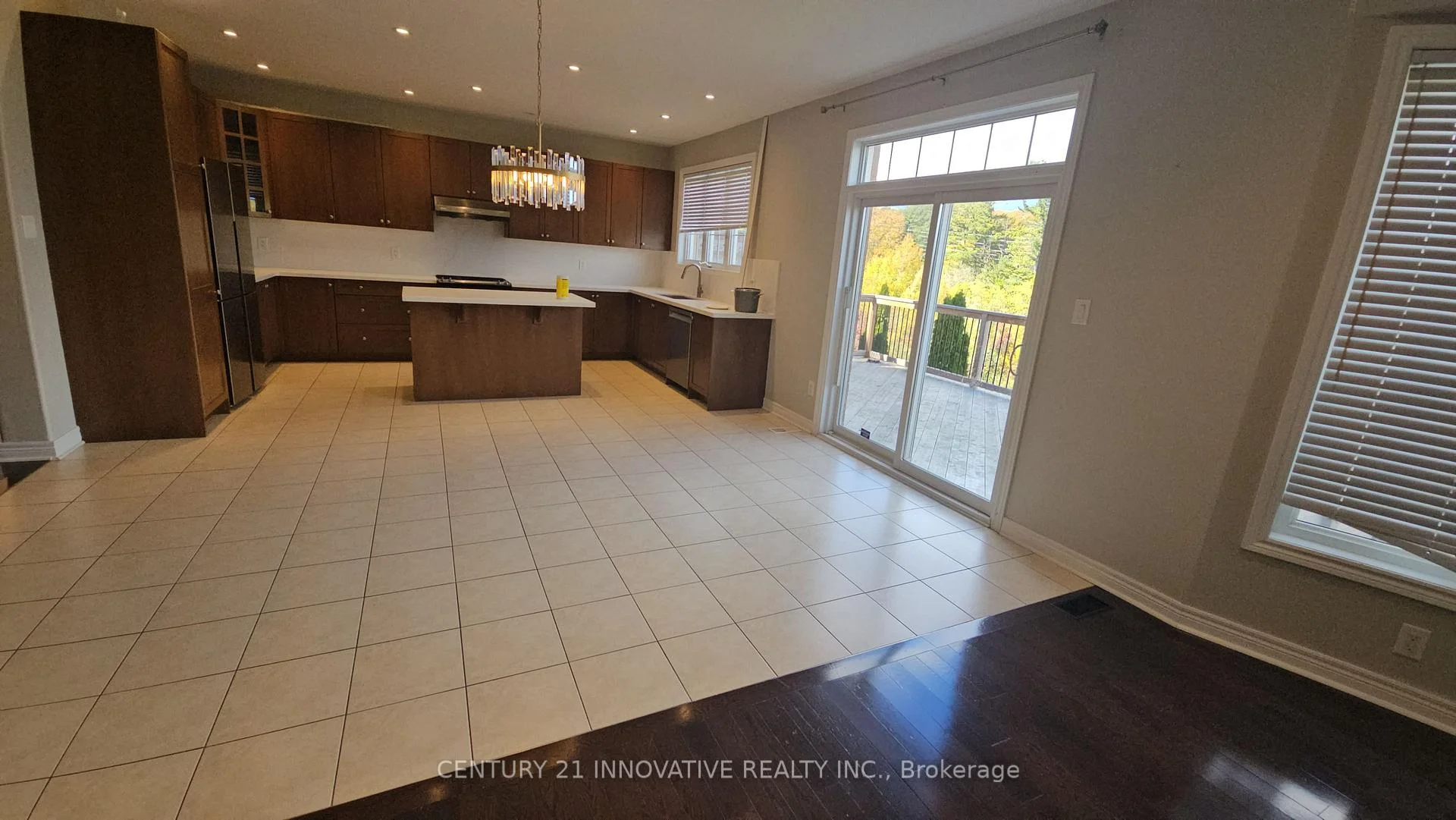 Photo 23 of Unit Upper, 118 Santa Amato Crescent, Vaughan, Patterson — HOMEH