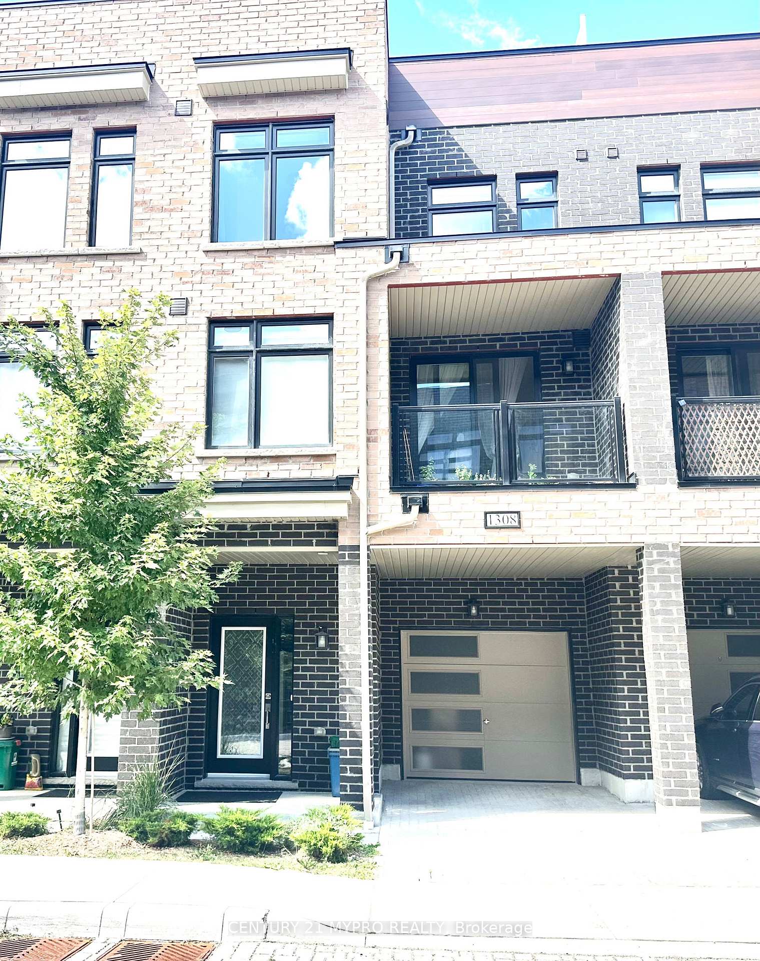 Photo of Unit 1308, 1865 Pickering Parkway N