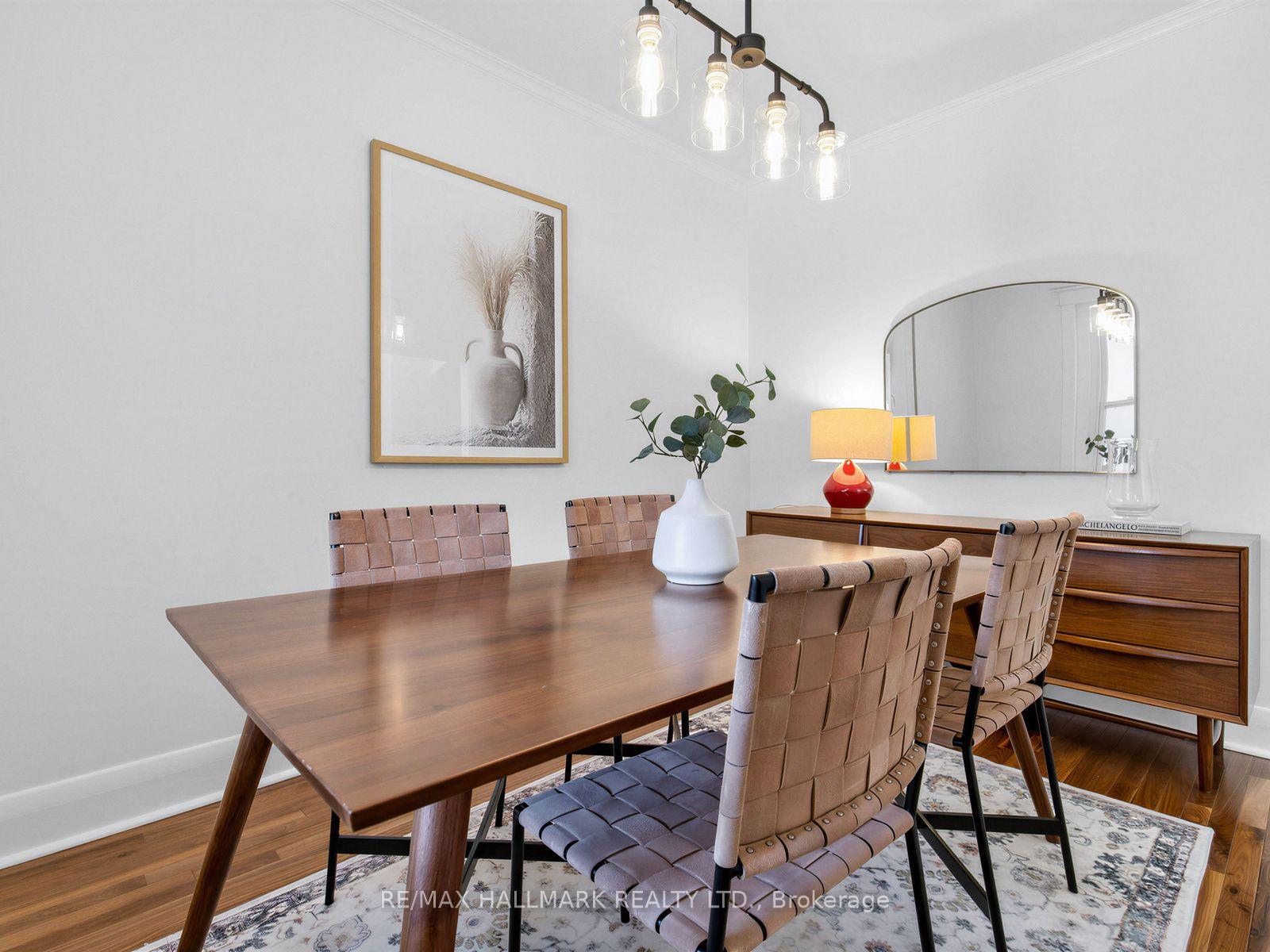 Photo 7 of 147 Chisholm Avenue, Toronto, Woodbine-Lumsden — HOMEH