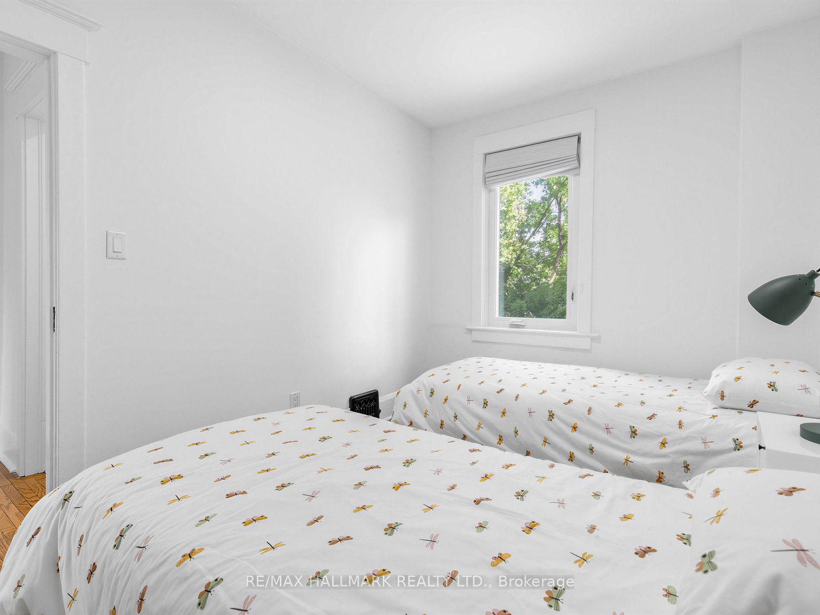 Photo 18 of 147 Chisholm Avenue, Toronto, Woodbine-Lumsden — HOMEH