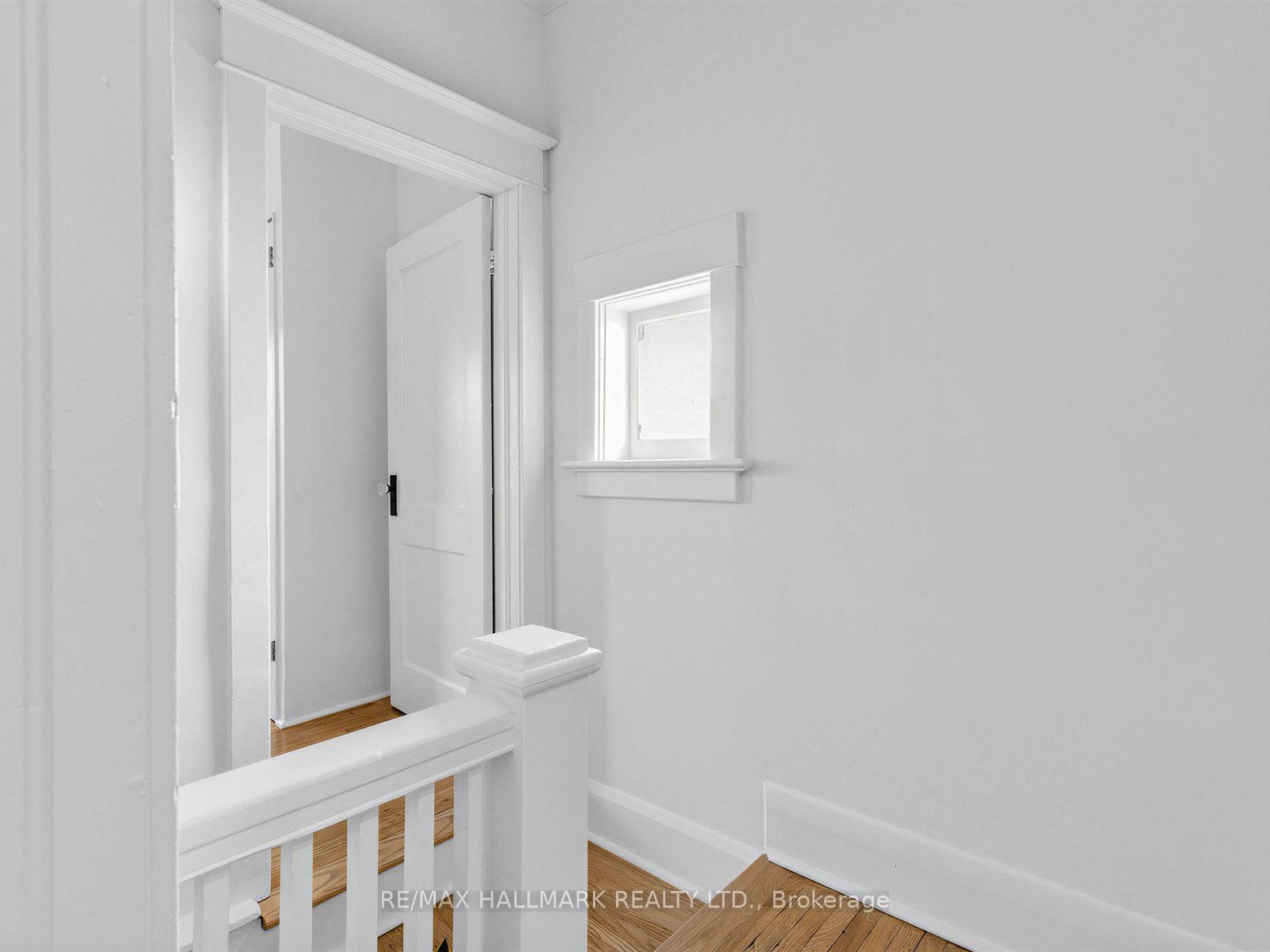 Photo 20 of 147 Chisholm Avenue, Toronto, Woodbine-Lumsden — HOMEH