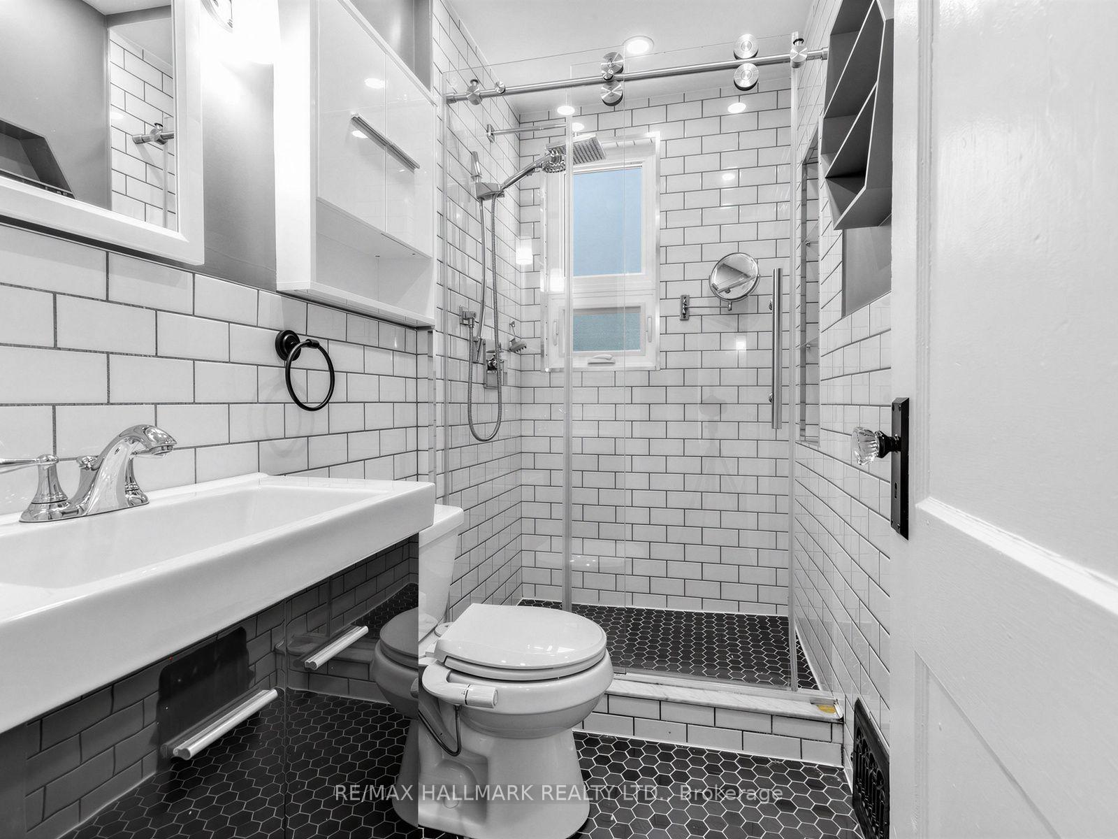 Photo 21 of 147 Chisholm Avenue, Toronto, Woodbine-Lumsden — HOMEH