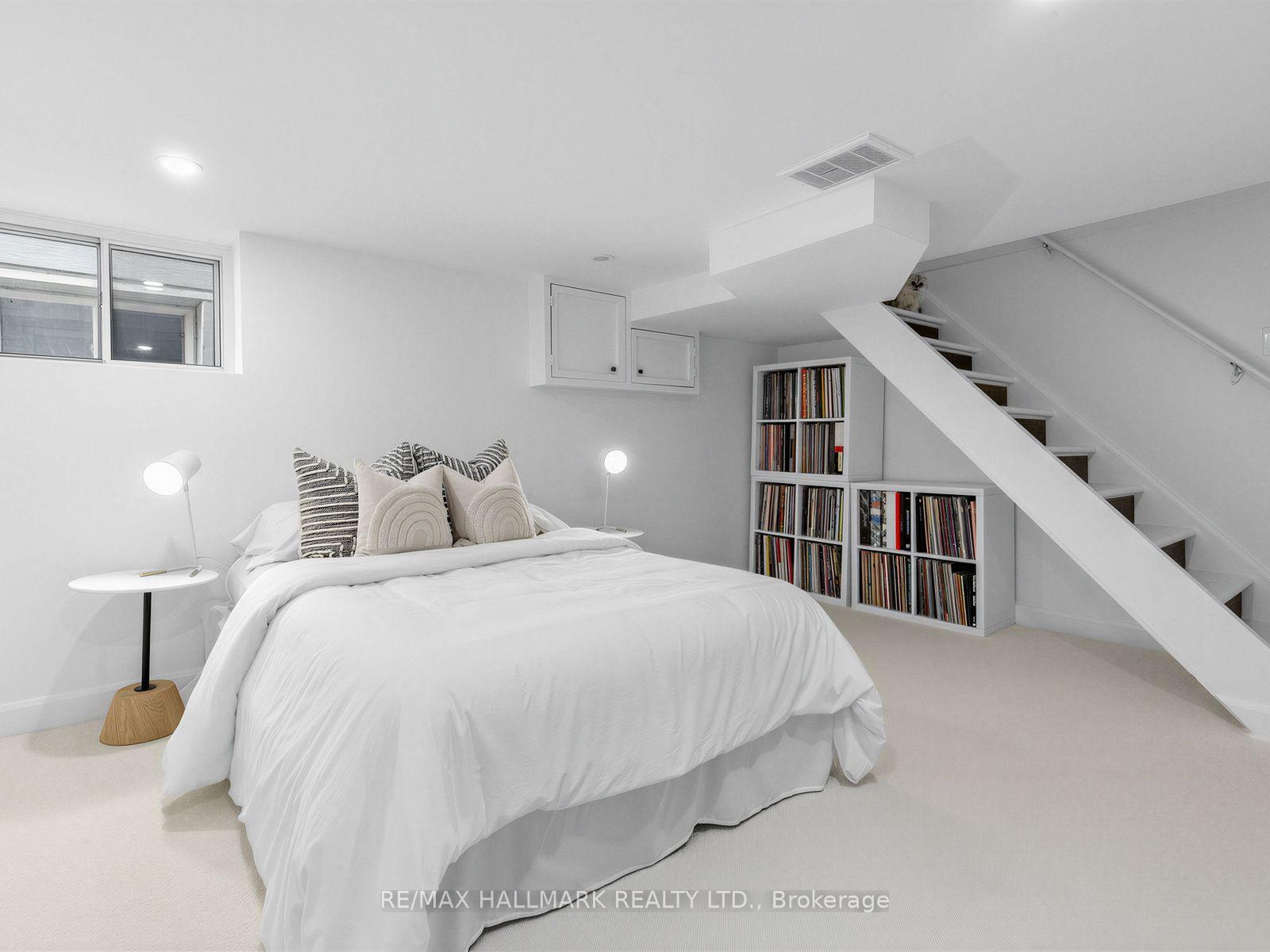 Photo 26 of 147 Chisholm Avenue, Toronto, Woodbine-Lumsden — HOMEH