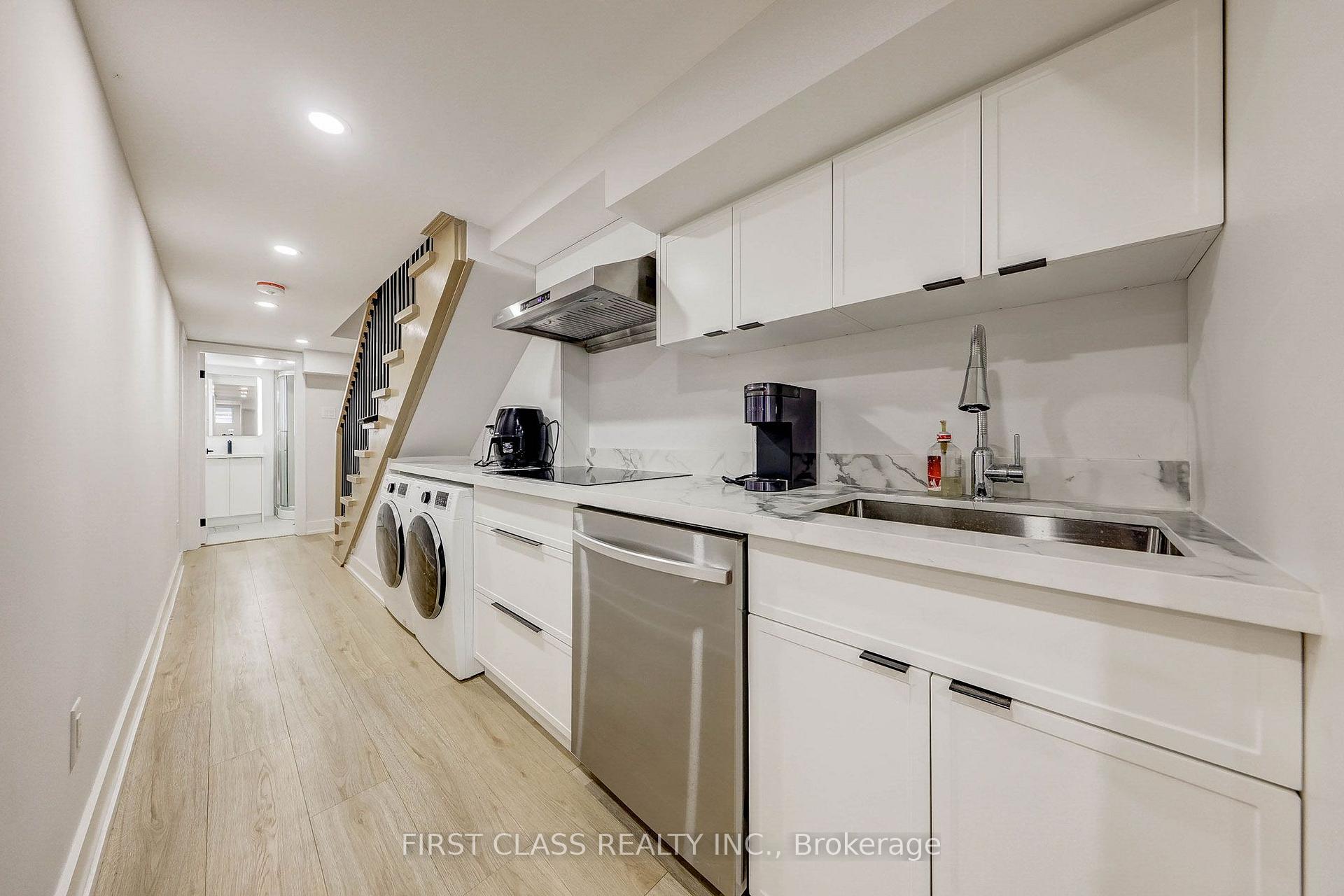 Photo 2 of Unit Basement, 431 Roxton Road, Toronto, Palmerston-Little Italy — HOMEH