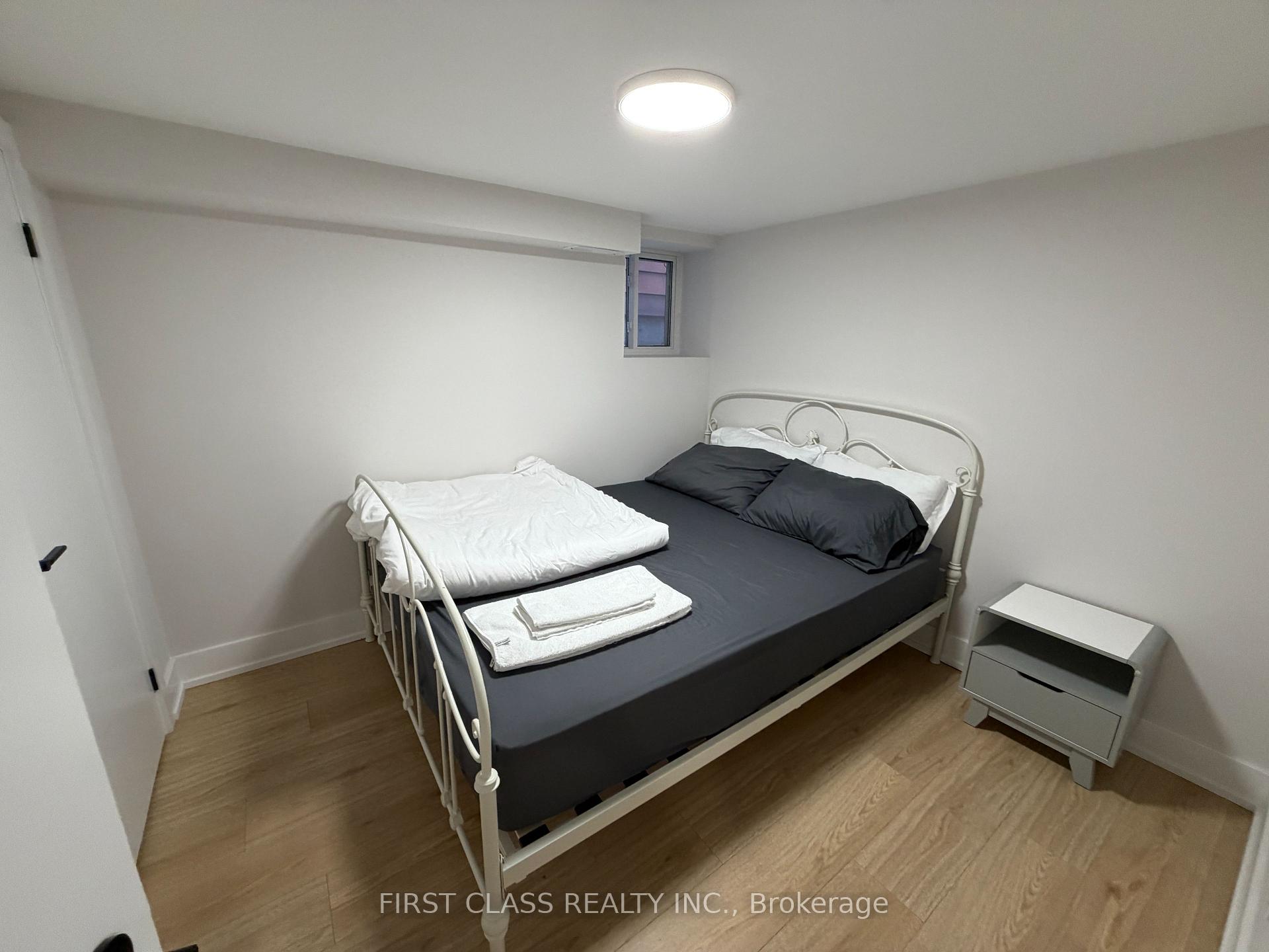 Photo 7 of Unit Basement, 431 Roxton Road, Toronto, Palmerston-Little Italy — HOMEH