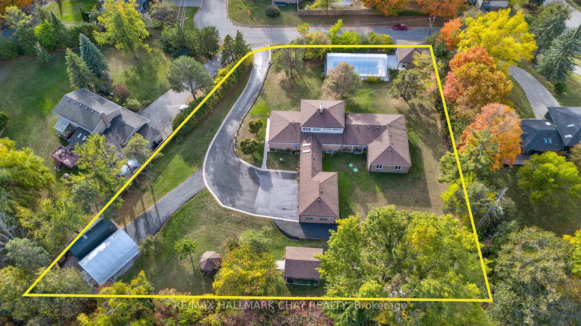 Photo 2 of 39 Highfield Crescent, Georgina, Historic Lakeshore Communities — HOMEH