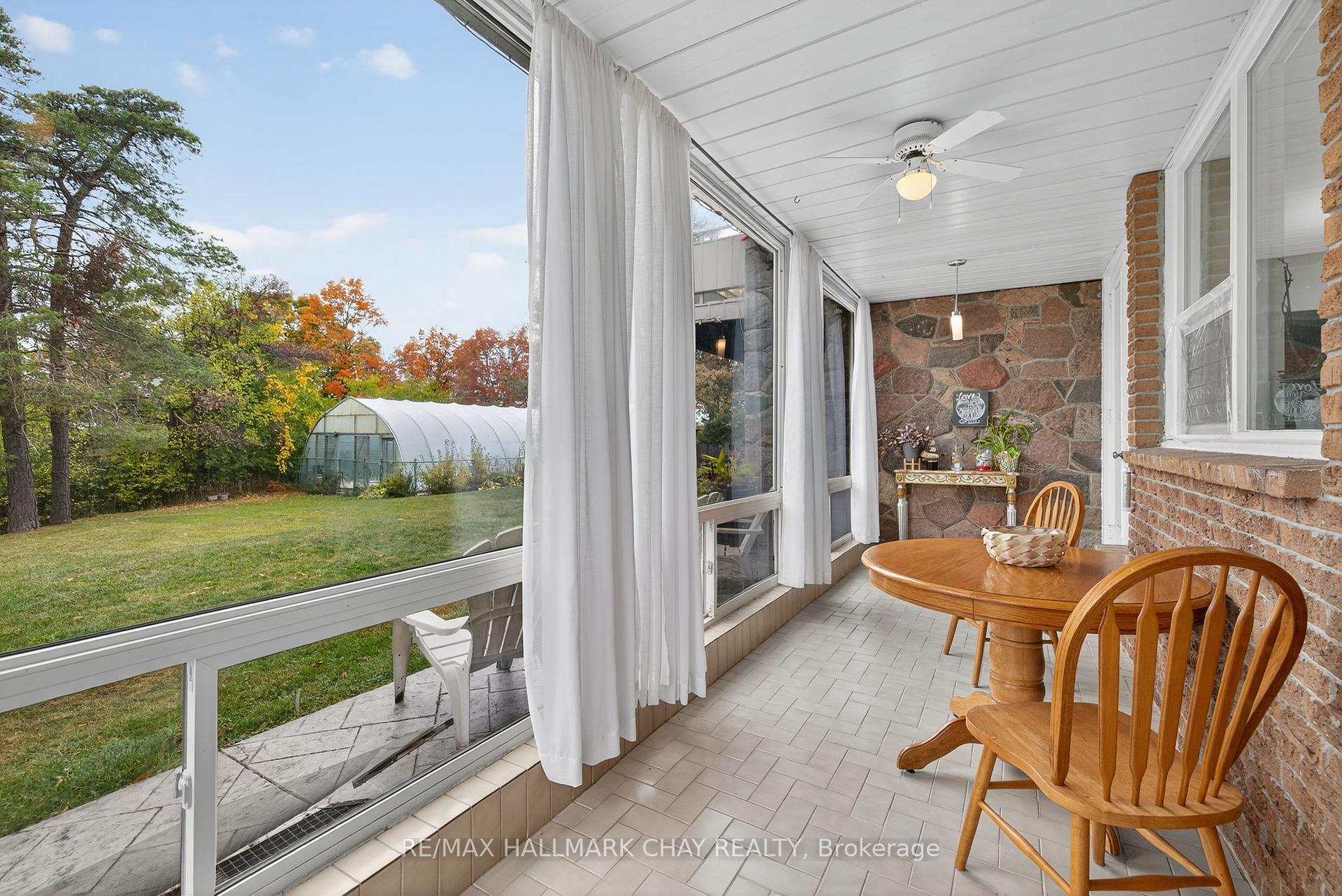 Photo 9 of 39 Highfield Crescent, Georgina, Historic Lakeshore Communities — HOMEH