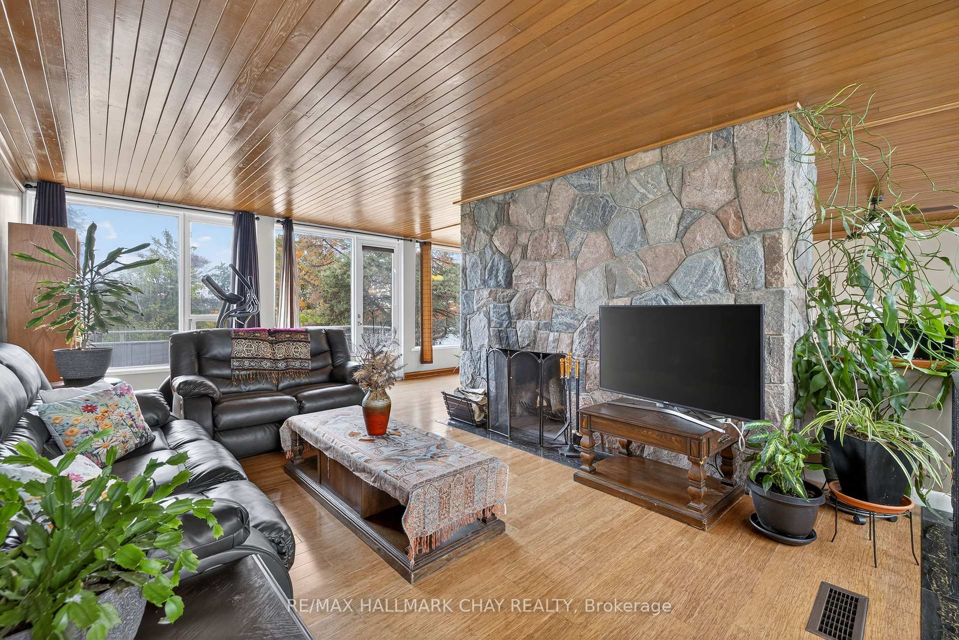 Photo 13 of 39 Highfield Crescent, Georgina, Historic Lakeshore Communities — HOMEH